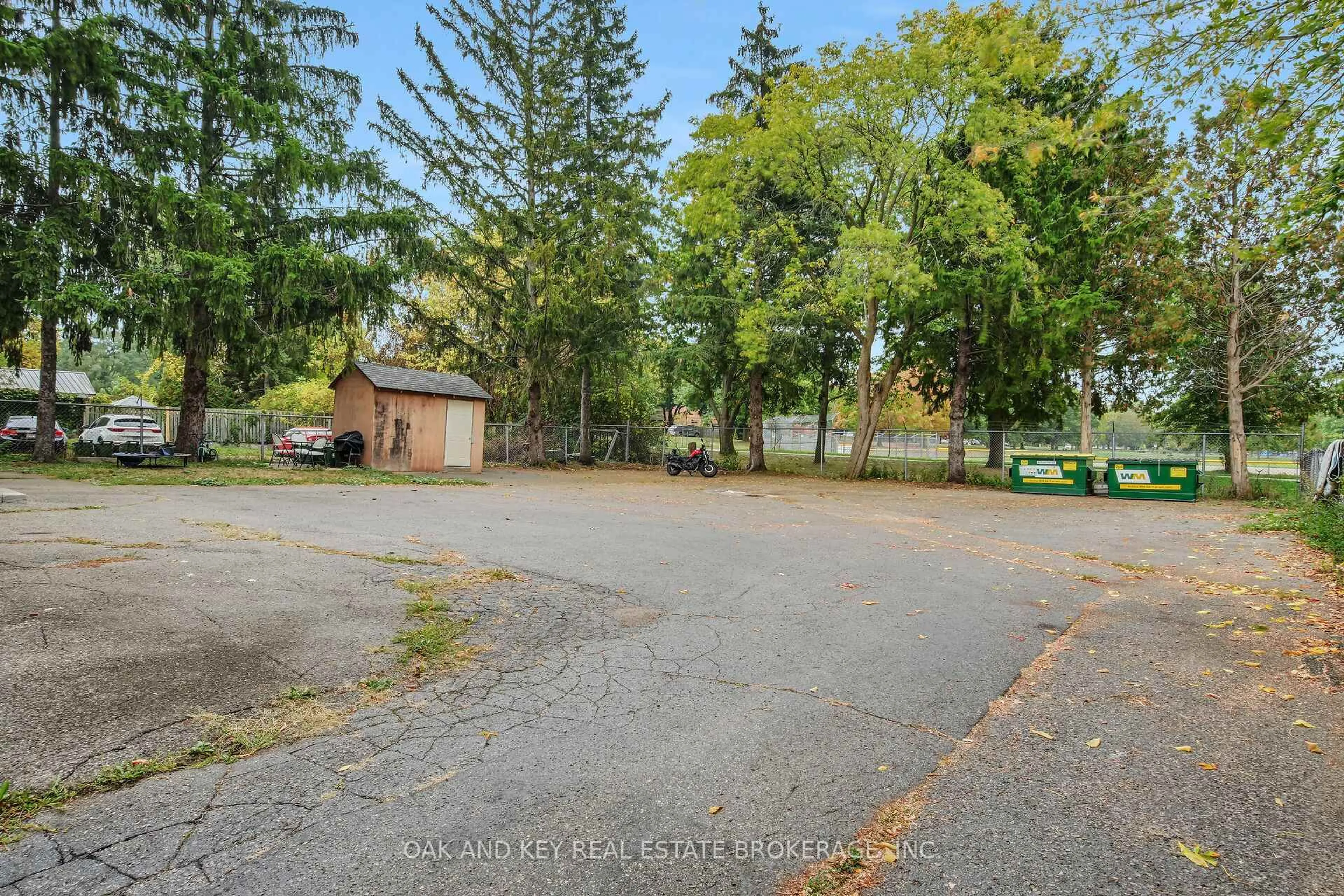 Unknown for 1563 Allen Pl, London East Ontario N5W 2V9