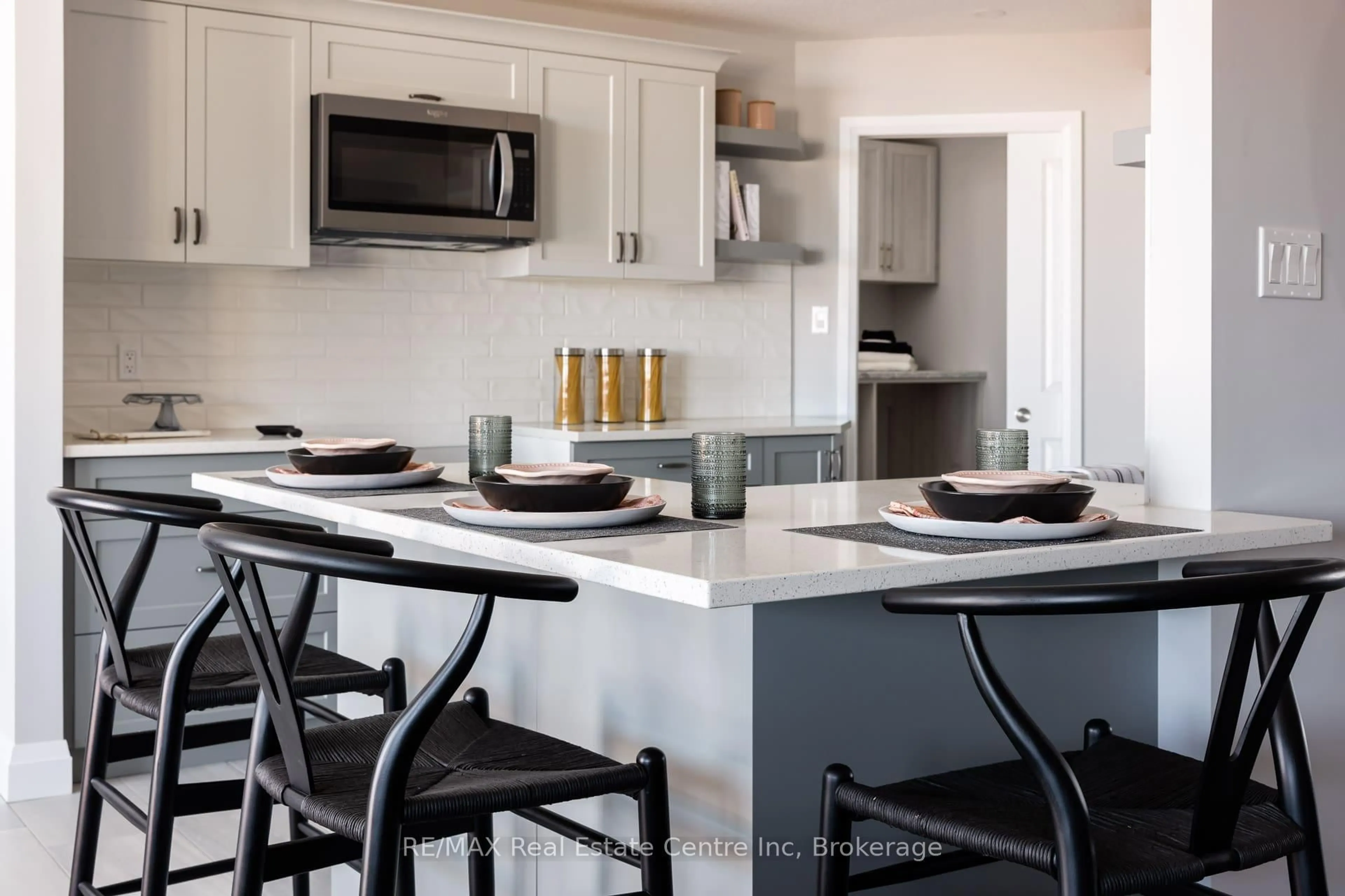 Open concept kitchen, ceramic/tile floor for 202 Bridge Cres, Minto Ontario N0G 2P0