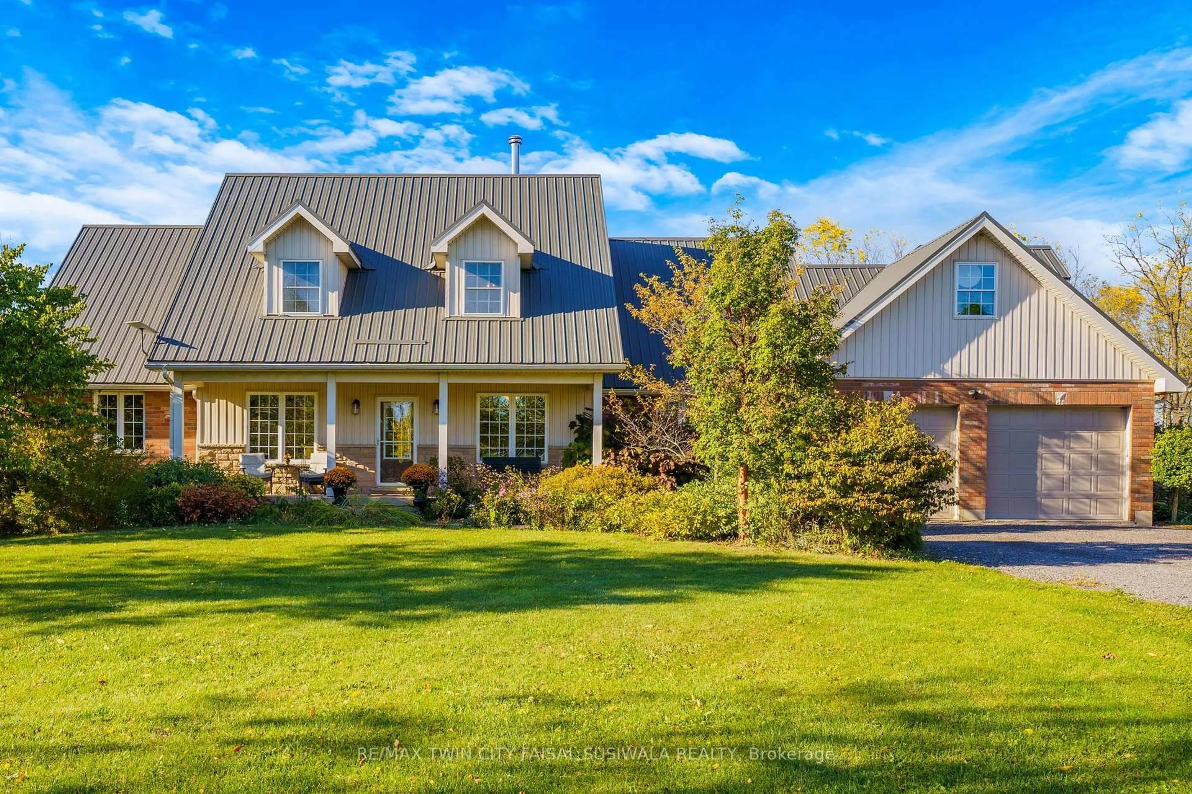 Home with vinyl exterior material, mountain view for 103 Powerline Rd, Brant Ontario N3T 5L8