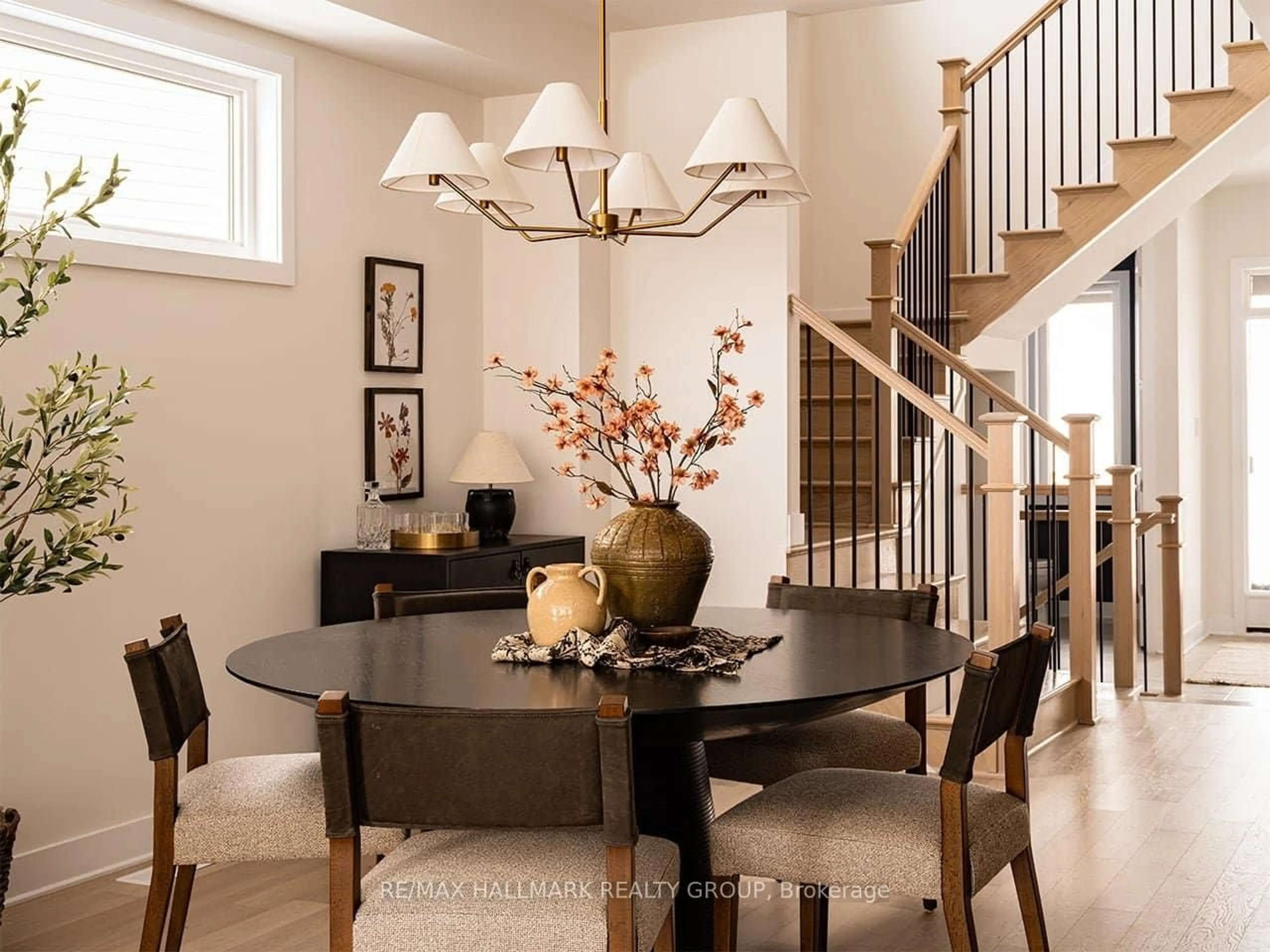 Dining room, unknown for 616 Persimmon Way, Ottawa Ontario K1C 1T1