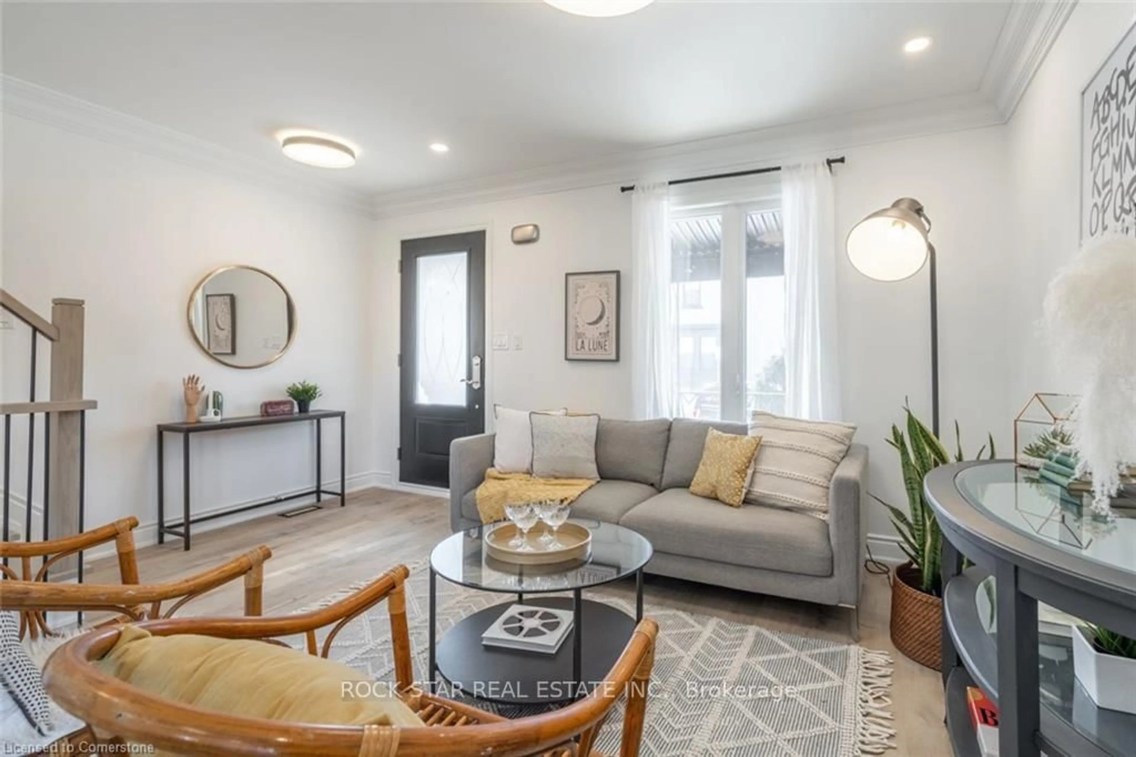 Living room with furniture, unknown for 1 Edward St, Hamilton Ontario L8L 2V2