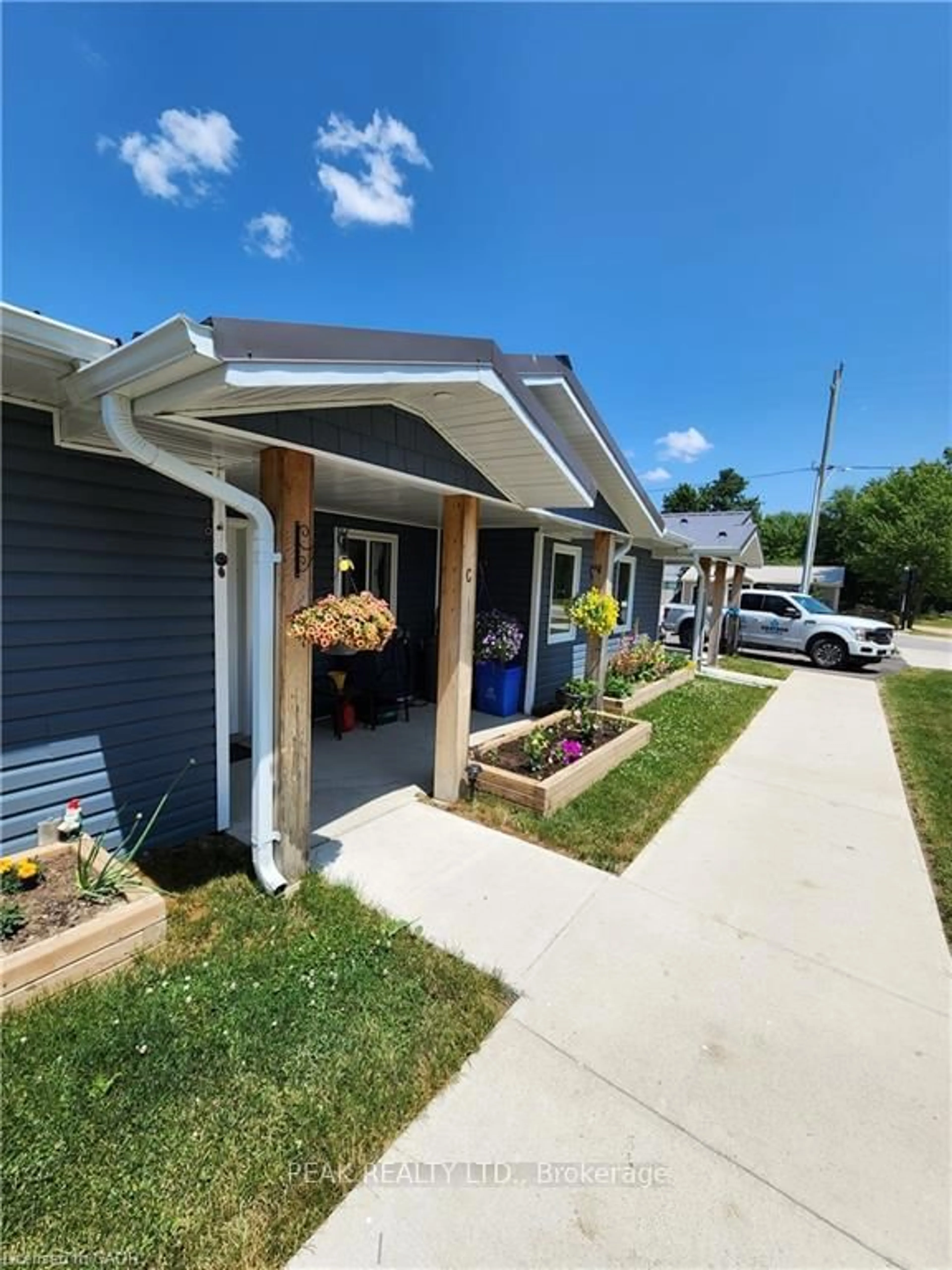 Home with vinyl exterior material, street for 46 Elora St, Minto Ontario L3Z 3E6