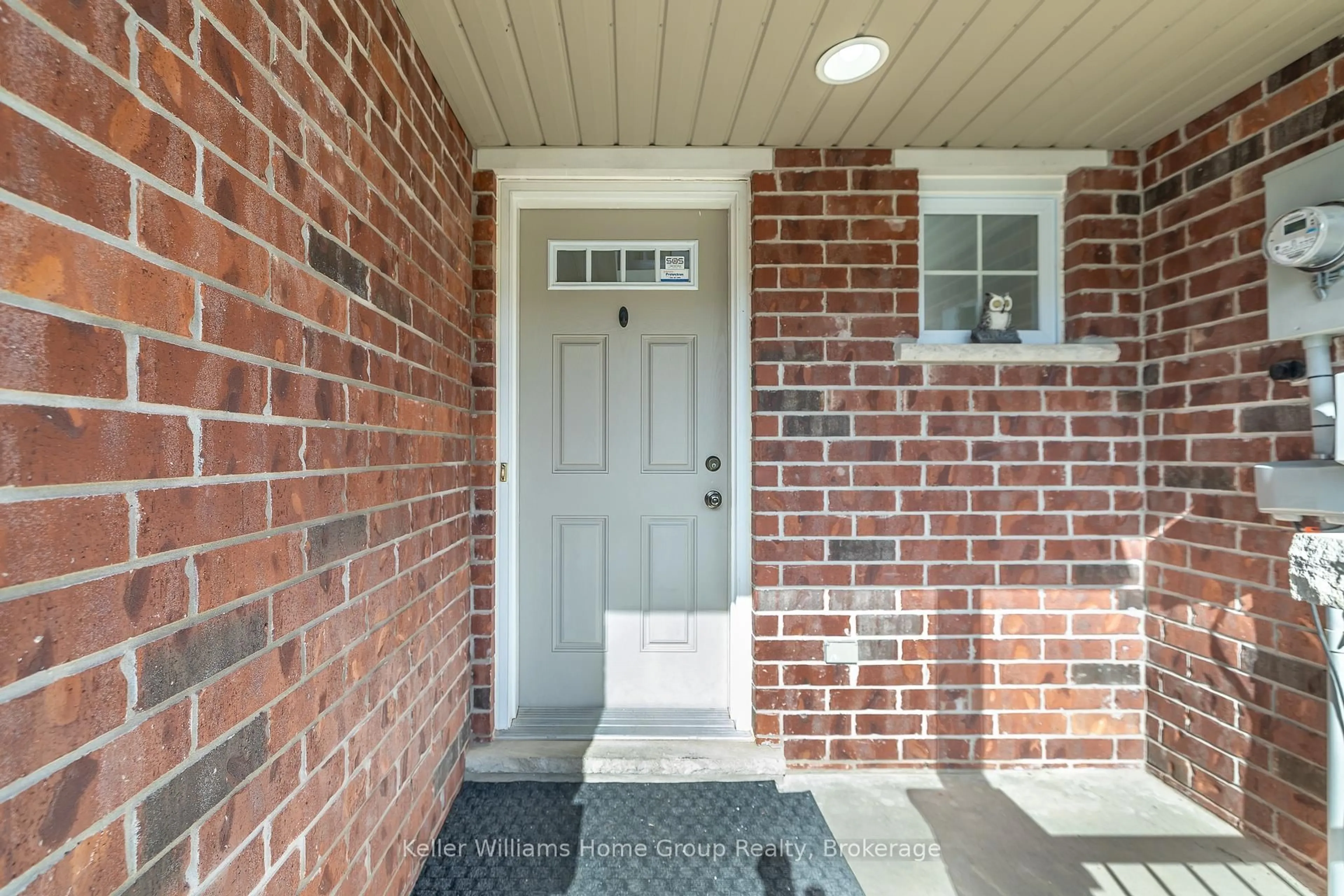 Home with brick exterior material, street for 35 AMSTERDAM CRES, Guelph Ontario N1L 0G2