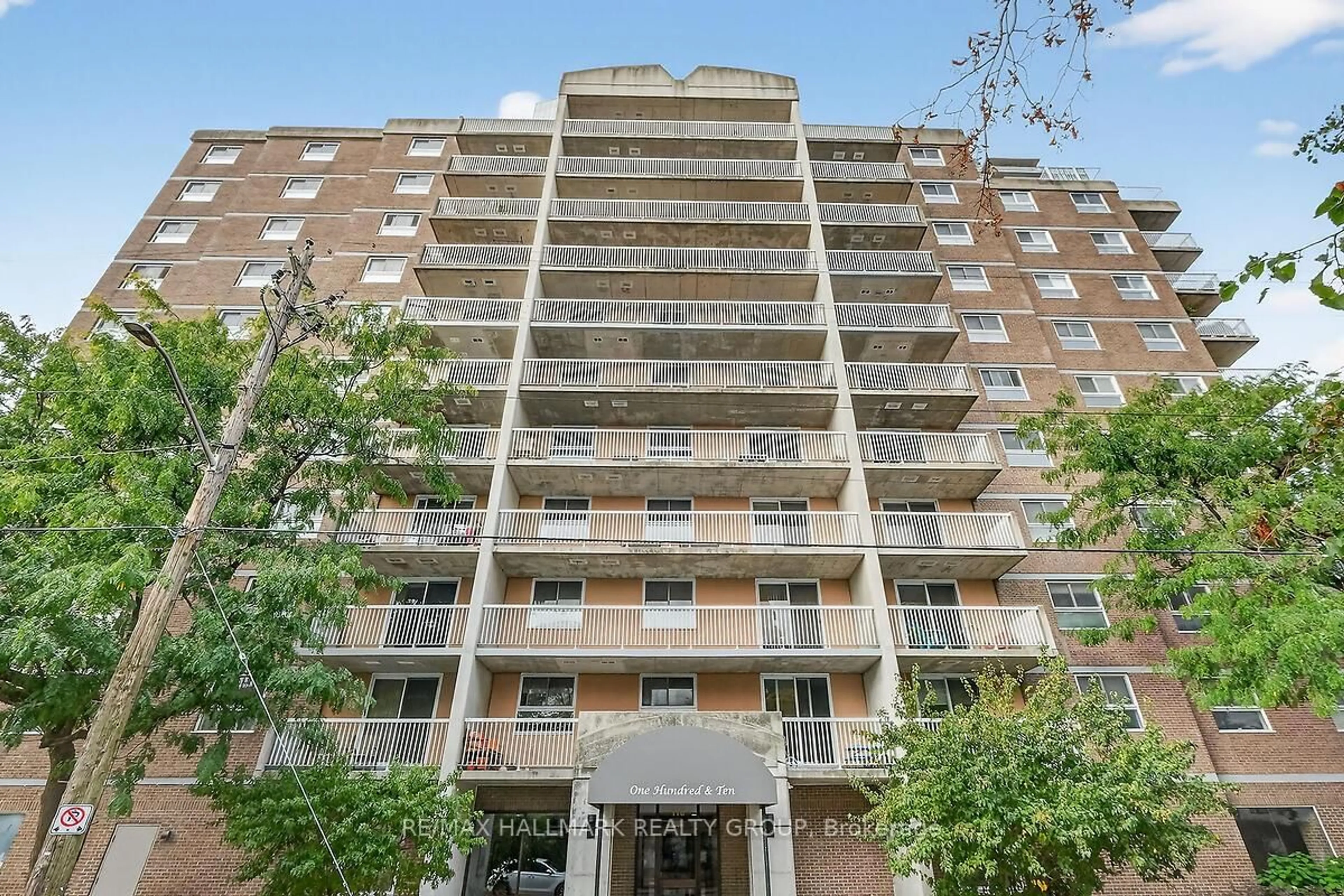 Unknown for 110 Forward Ave #305, Ottawa Ontario K1Y 4S9