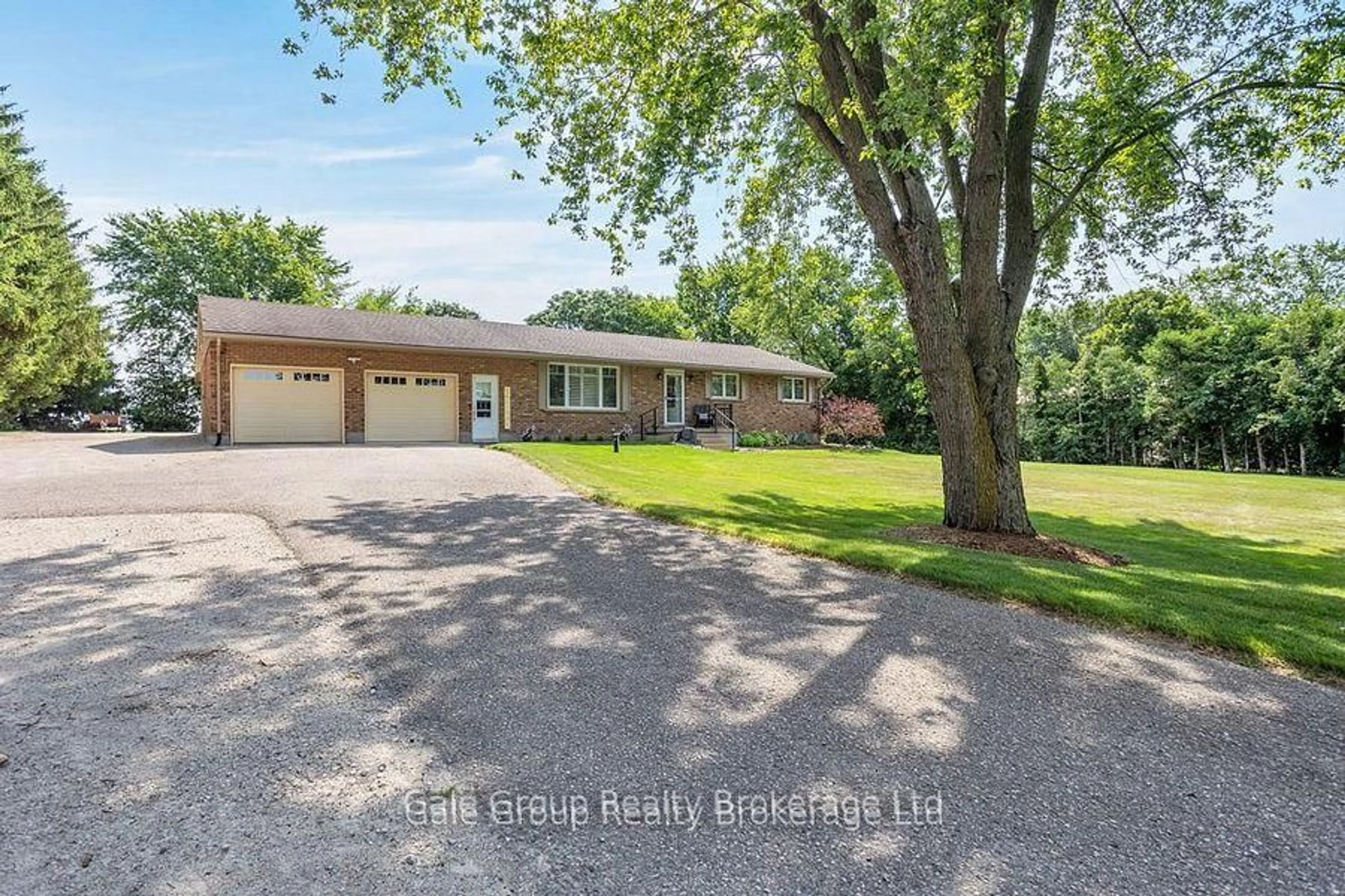 A pic from outside/outdoor area/front of a property/back of a property/a pic from drone, unknown for 714650 Middletown Line, Norwich Ontario N4S 7W3