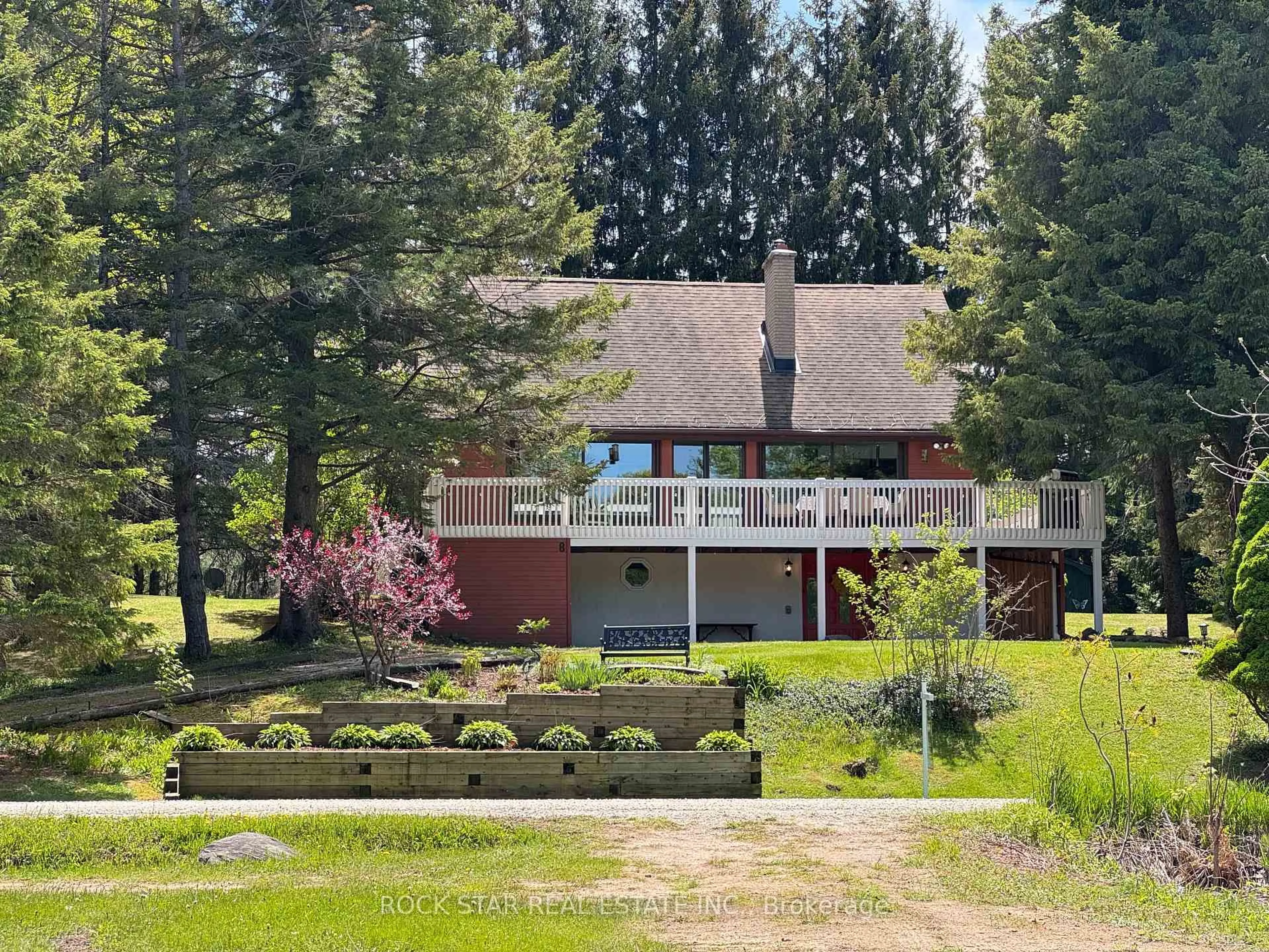 A pic from outside/outdoor area/front of a property/back of a property/a pic from drone, mountain view for 8 Pine River Cres, Mulmur Ontario L9V 3H2