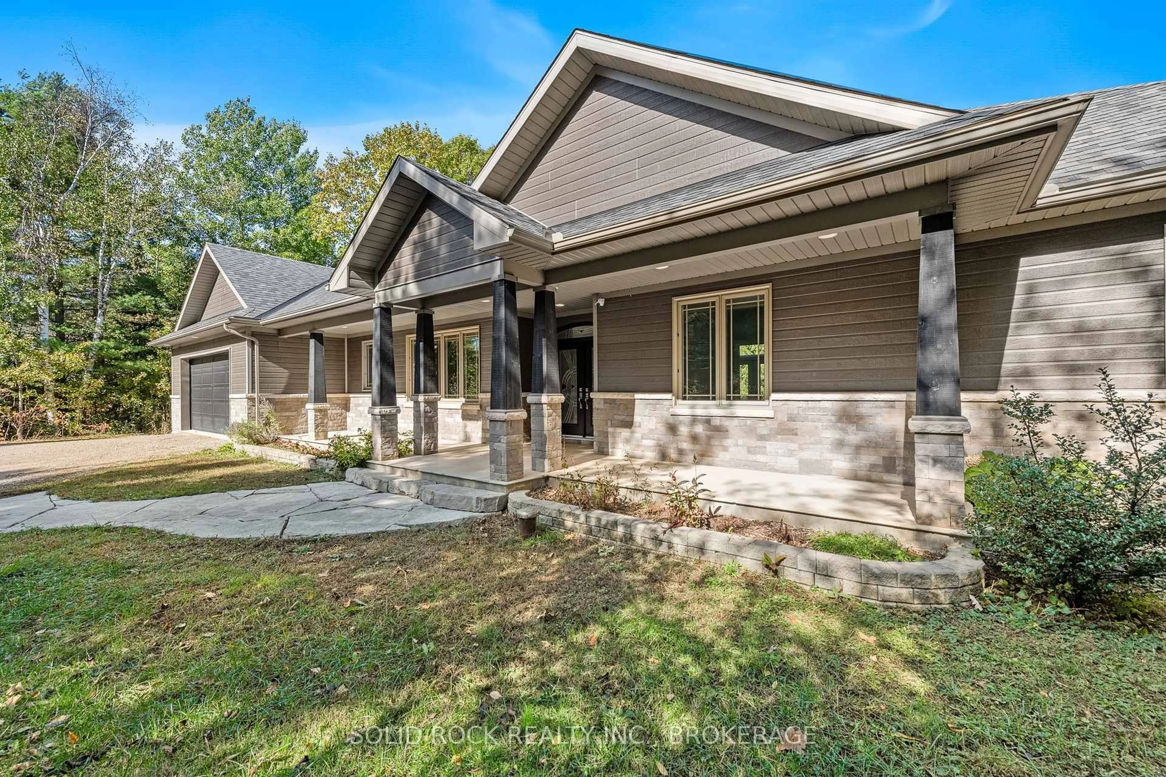 Home with brick exterior material, unknown for 132 Western Ave, Smiths Falls Ontario K7A 4S4