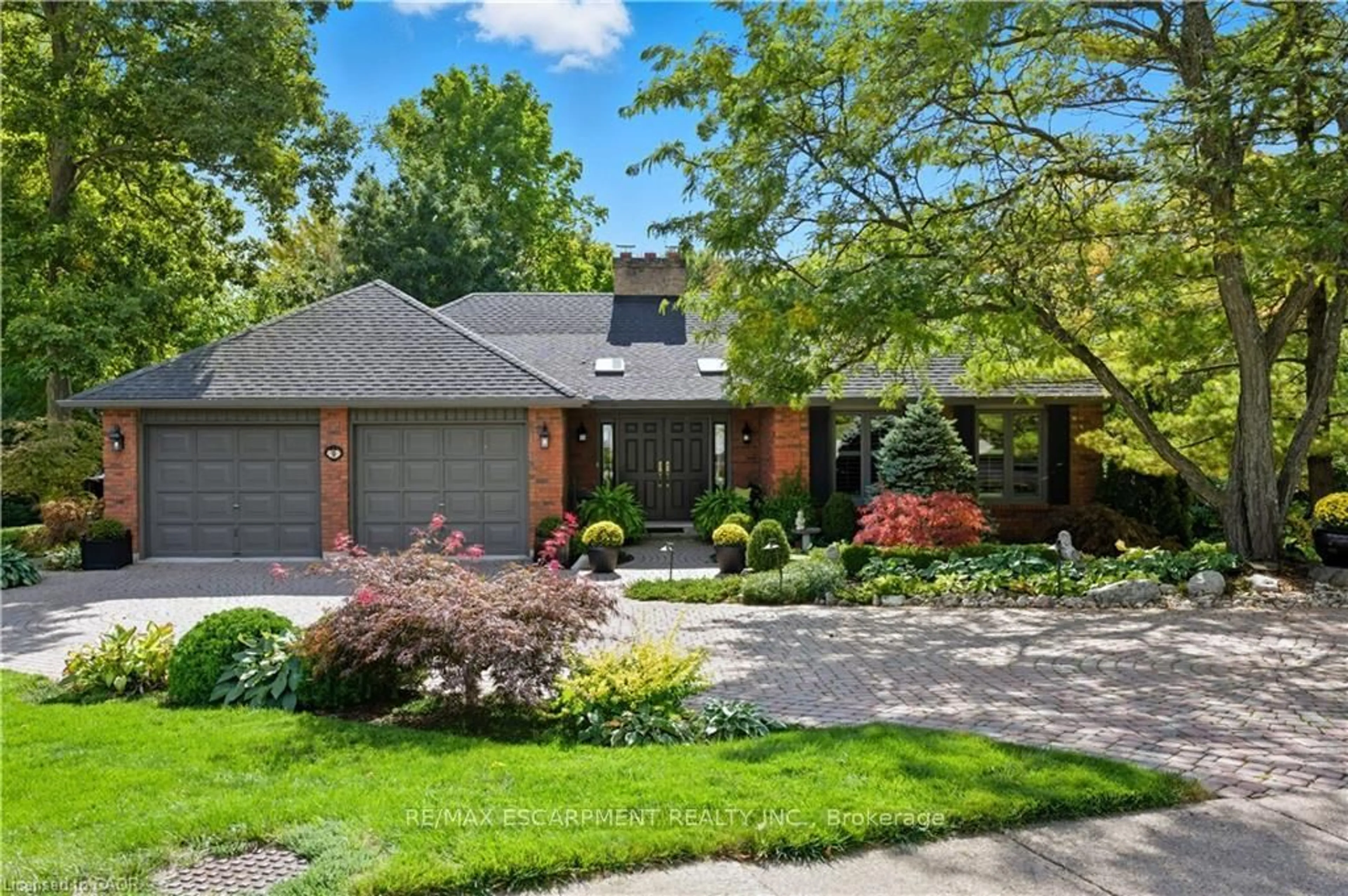 Home with brick exterior material, street for 9 Mays Cres, Hamilton Ontario L8B 0G4
