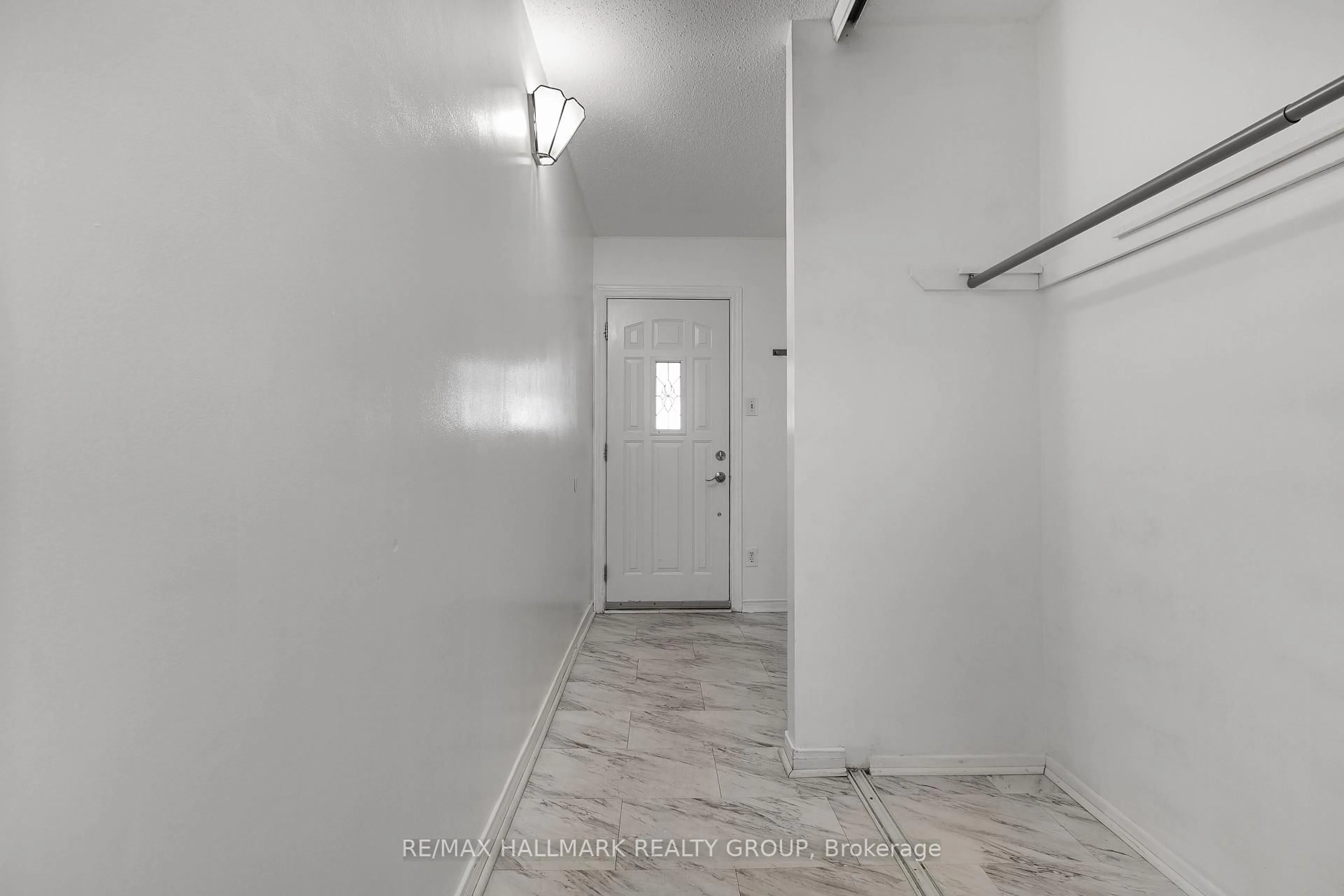 A pic of a room for 3445 Uplands Dr #137, Ottawa Ontario K1V 9N5