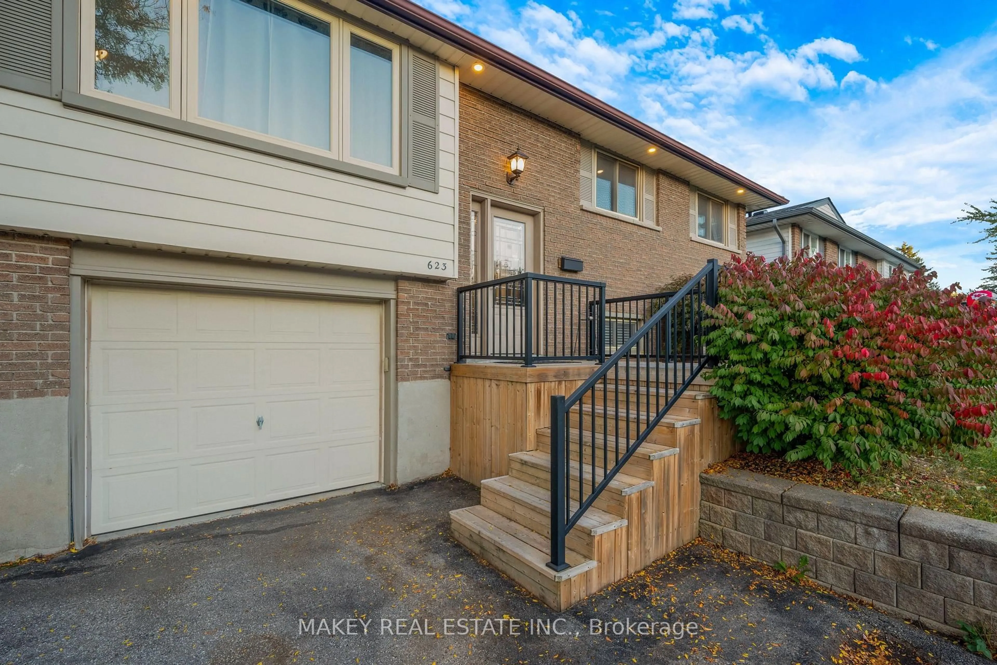 Unknown for 623 Pioneer Dr, Kitchener Ontario N2P 1L7