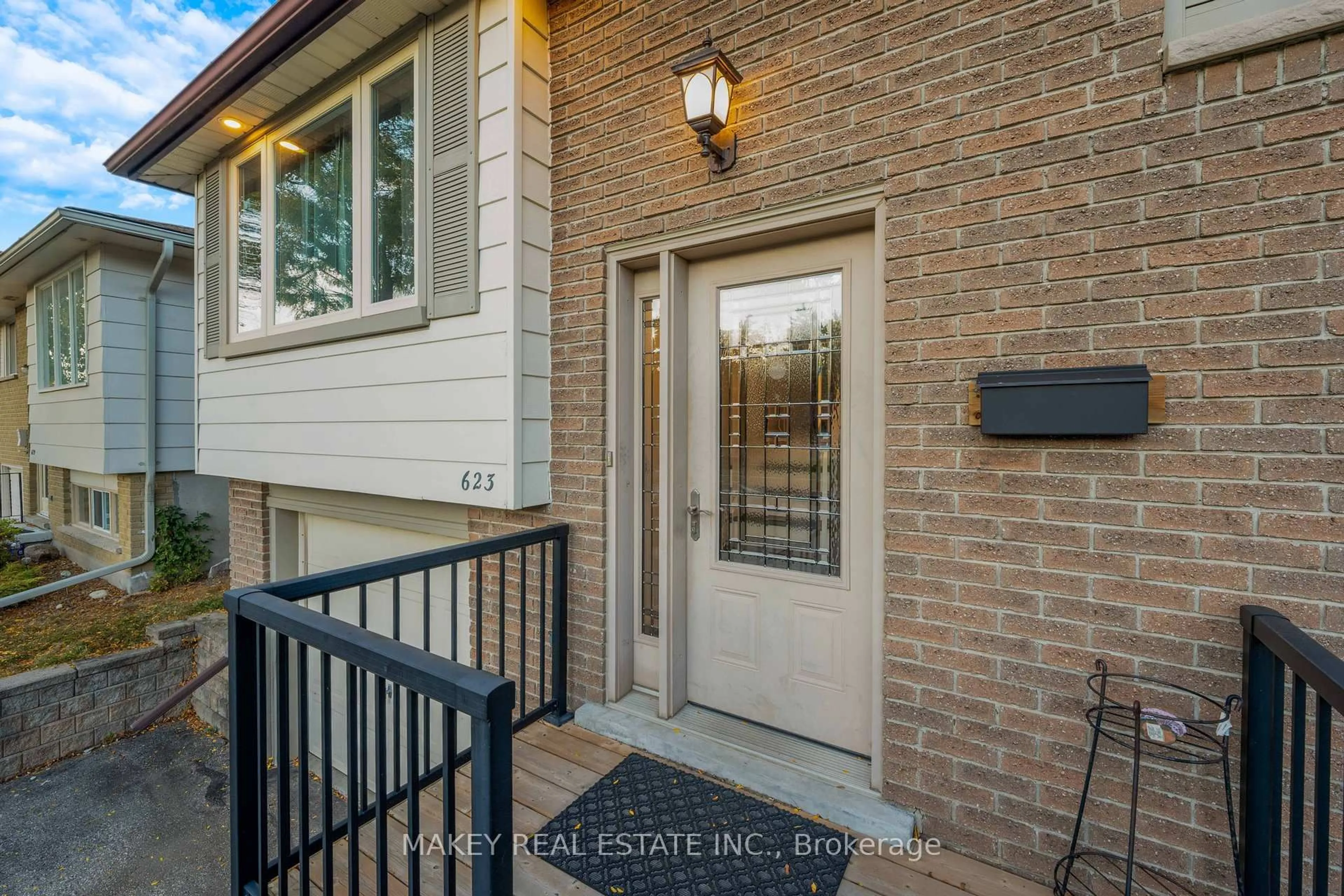 Home with brick exterior material, street for 623 Pioneer Dr, Kitchener Ontario N2P 1L7