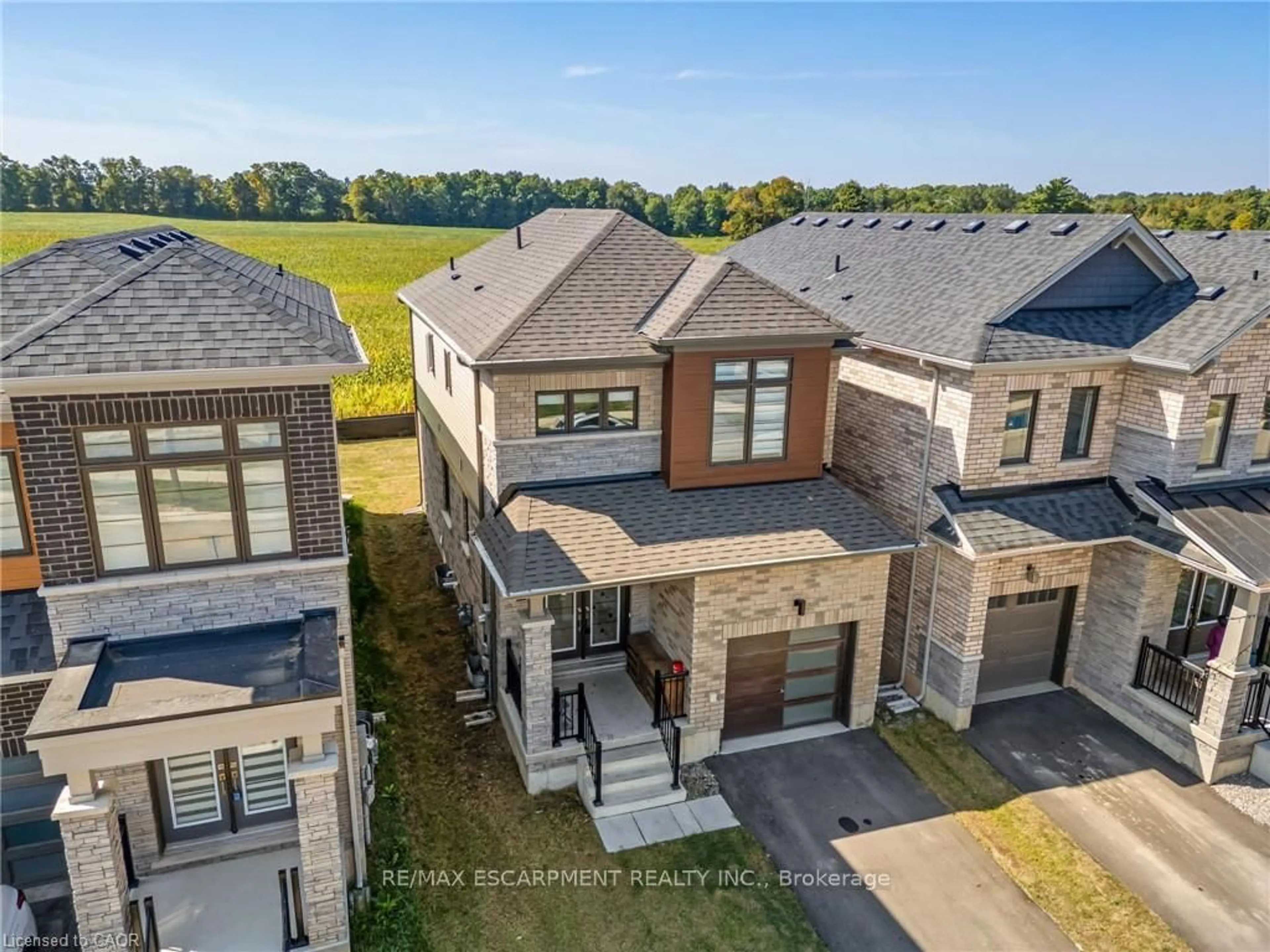 A pic from outside/outdoor area/front of a property/back of a property/a pic from drone, street for 15 Monteith Dr, Brantford Ontario N3T 0W6