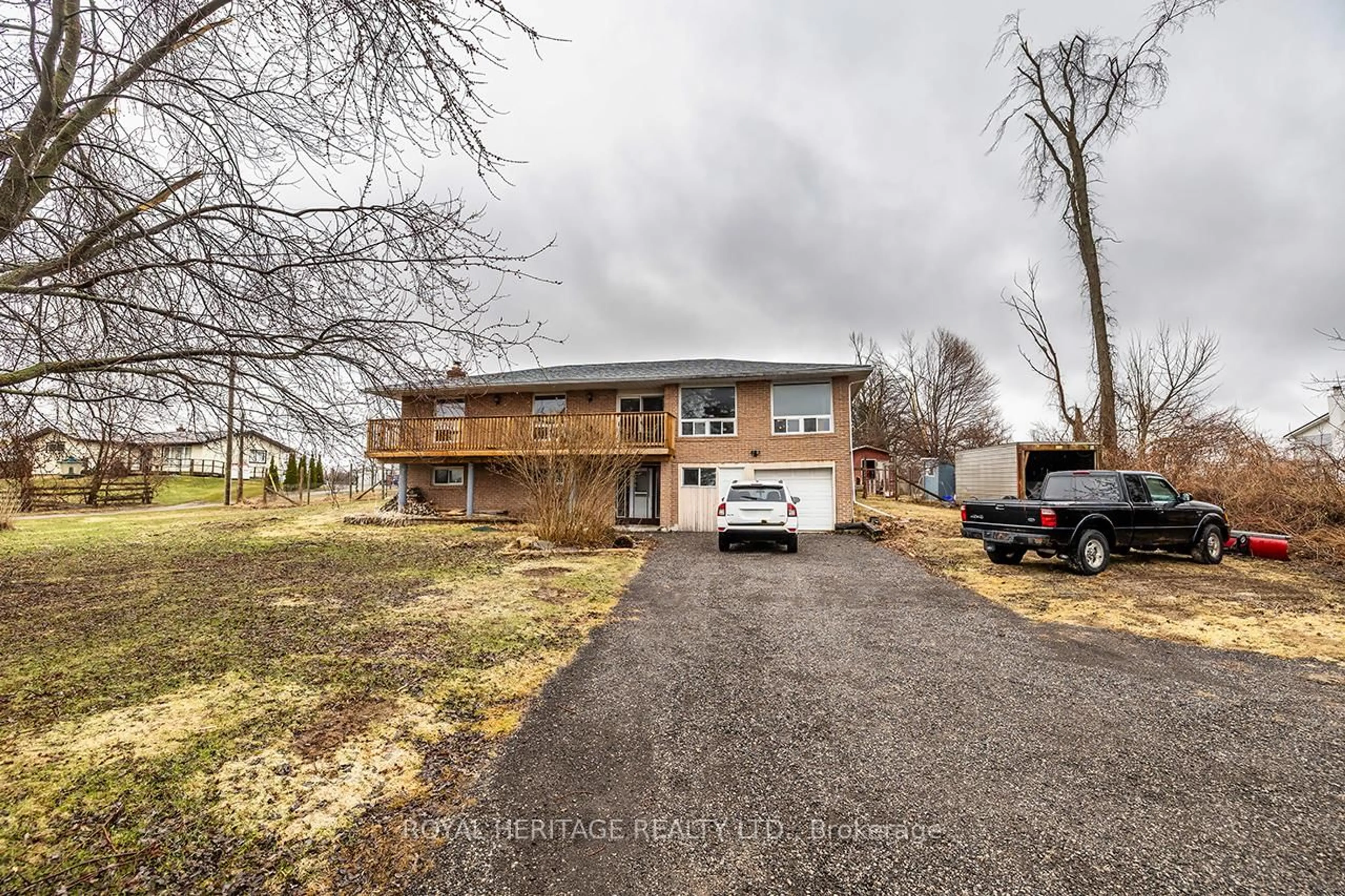 A pic from outside/outdoor area/front of a property/back of a property/a pic from drone, street for 940 Portage Rd, Kawartha Lakes Ontario K0M 2B0