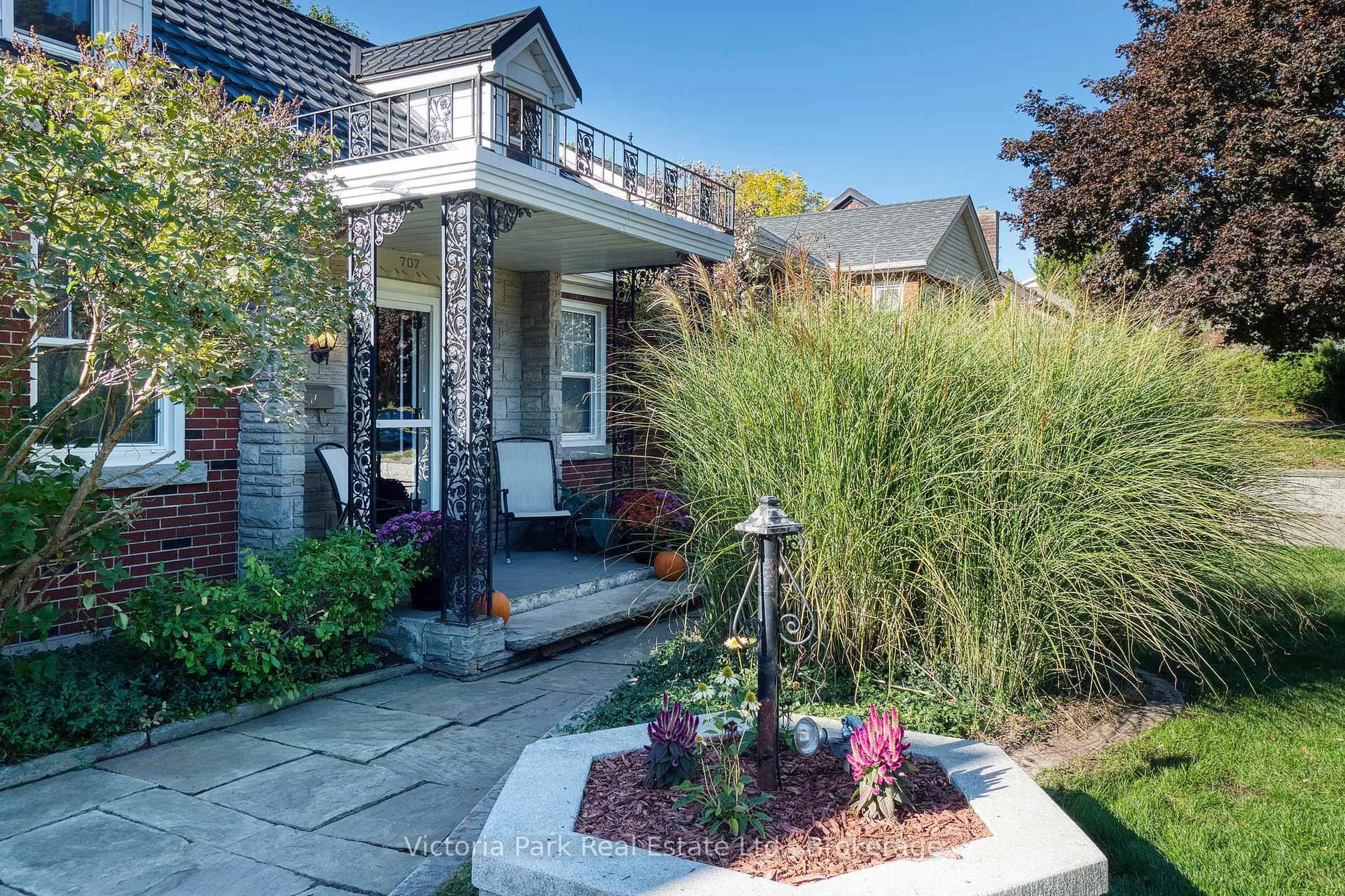 Unknown for 707 Rockway Dr, Kitchener Ontario N2G 3B5