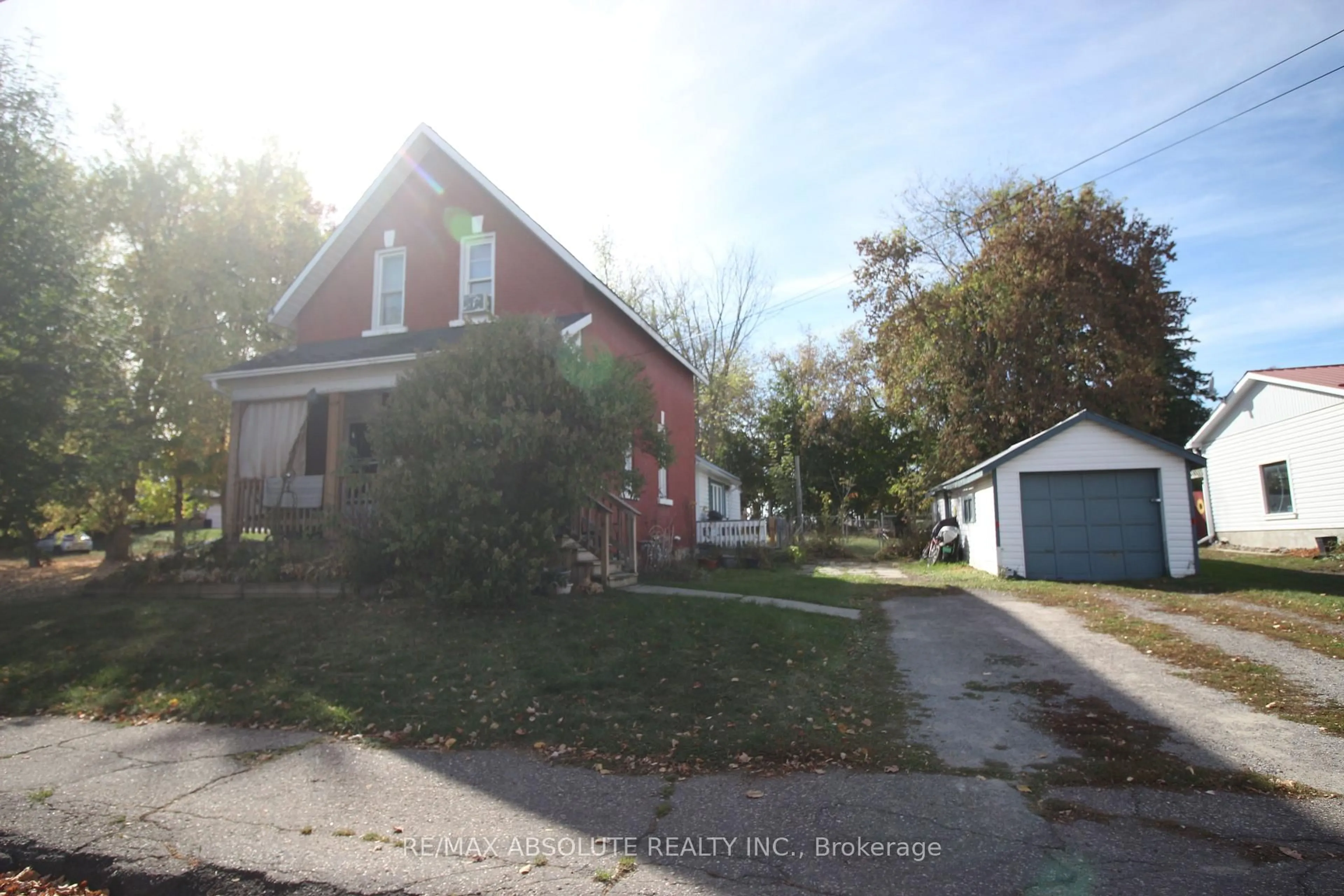 Unknown for 11 Gould St, Cobden Ontario K0J 1K0