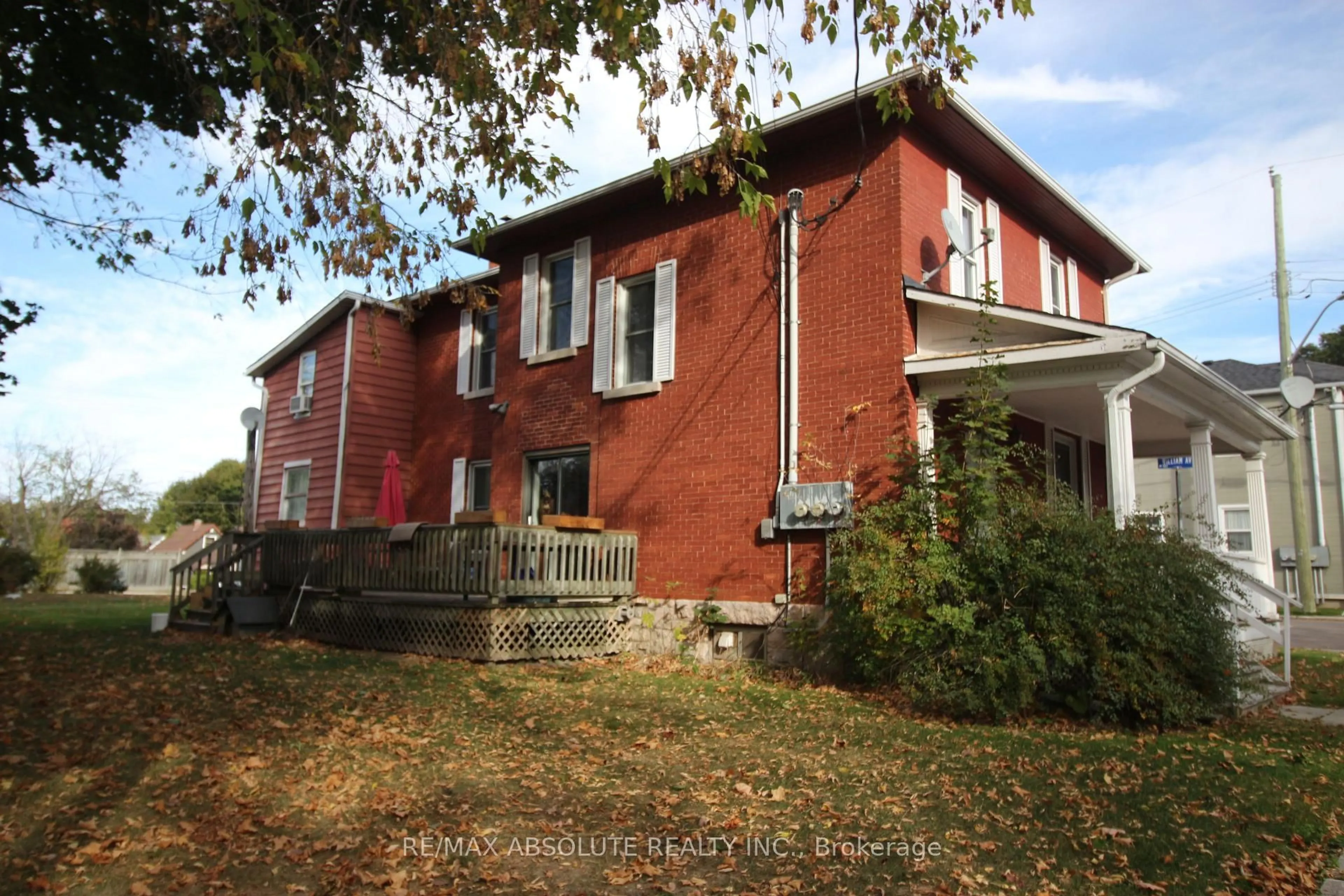 Home with brick exterior material, building for 193 Jennet St, Renfrew Ontario K7V 3C2