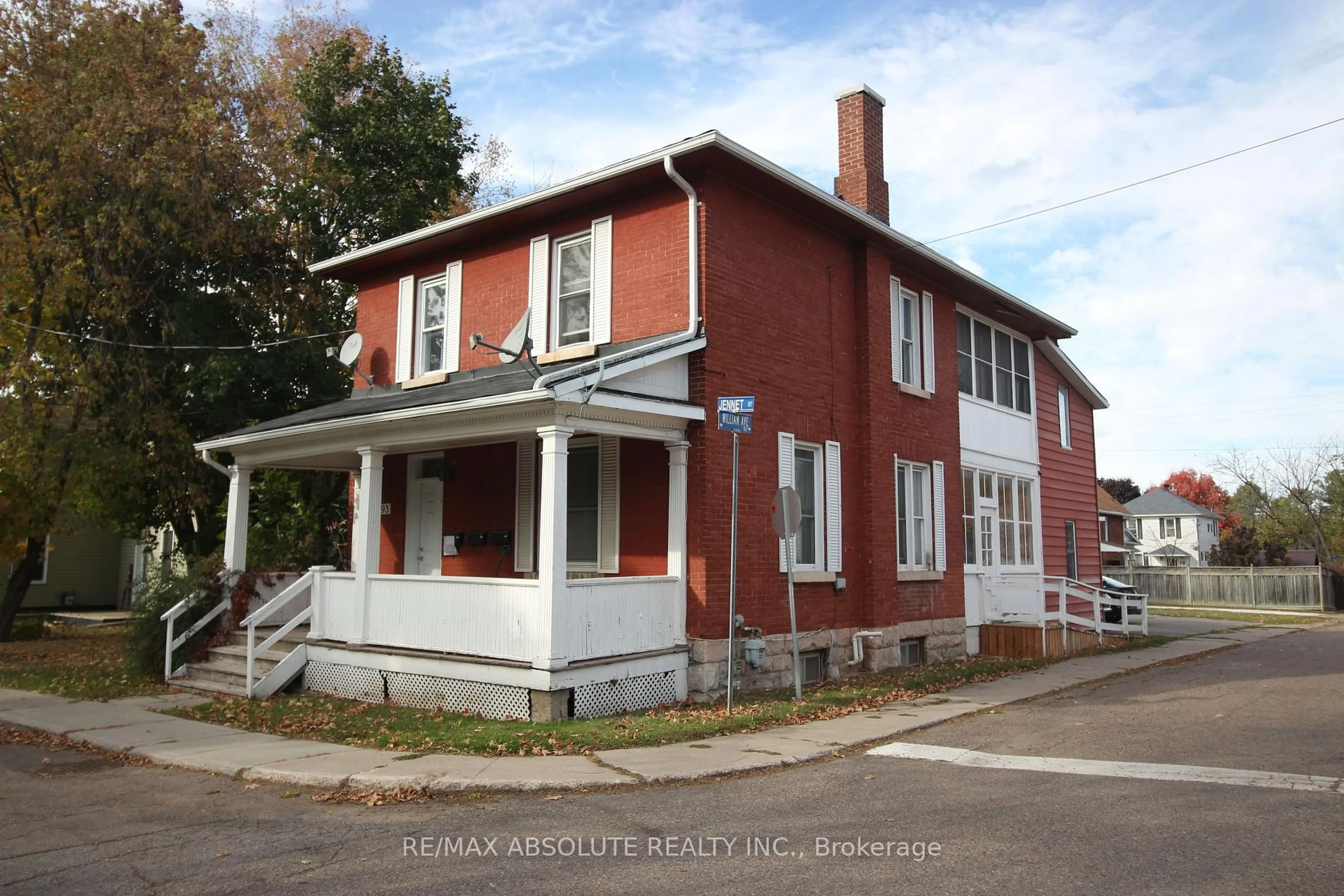 Home with brick exterior material, street for 193 Jennet St, Renfrew Ontario K7V 3C2