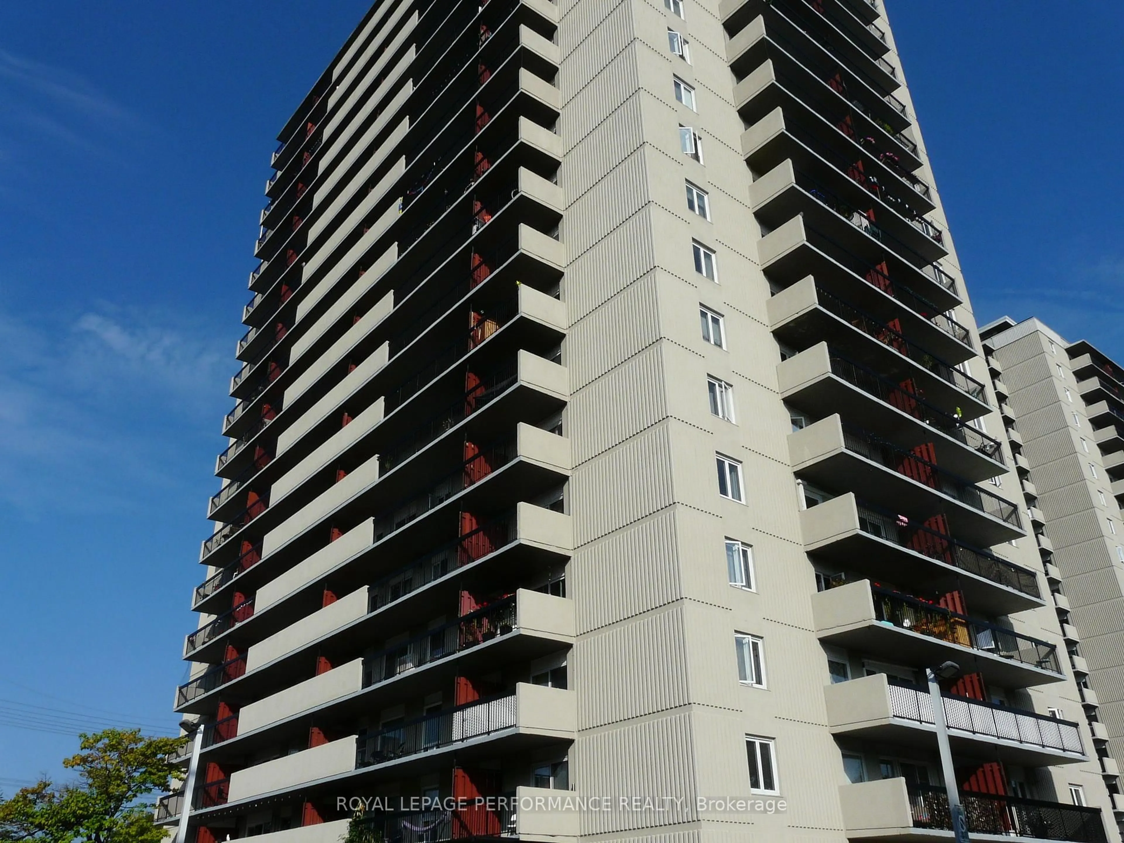 Unknown for 158C Mcarthur Ave #Penthouse 2, Ottawa Ontario K1L 8E7