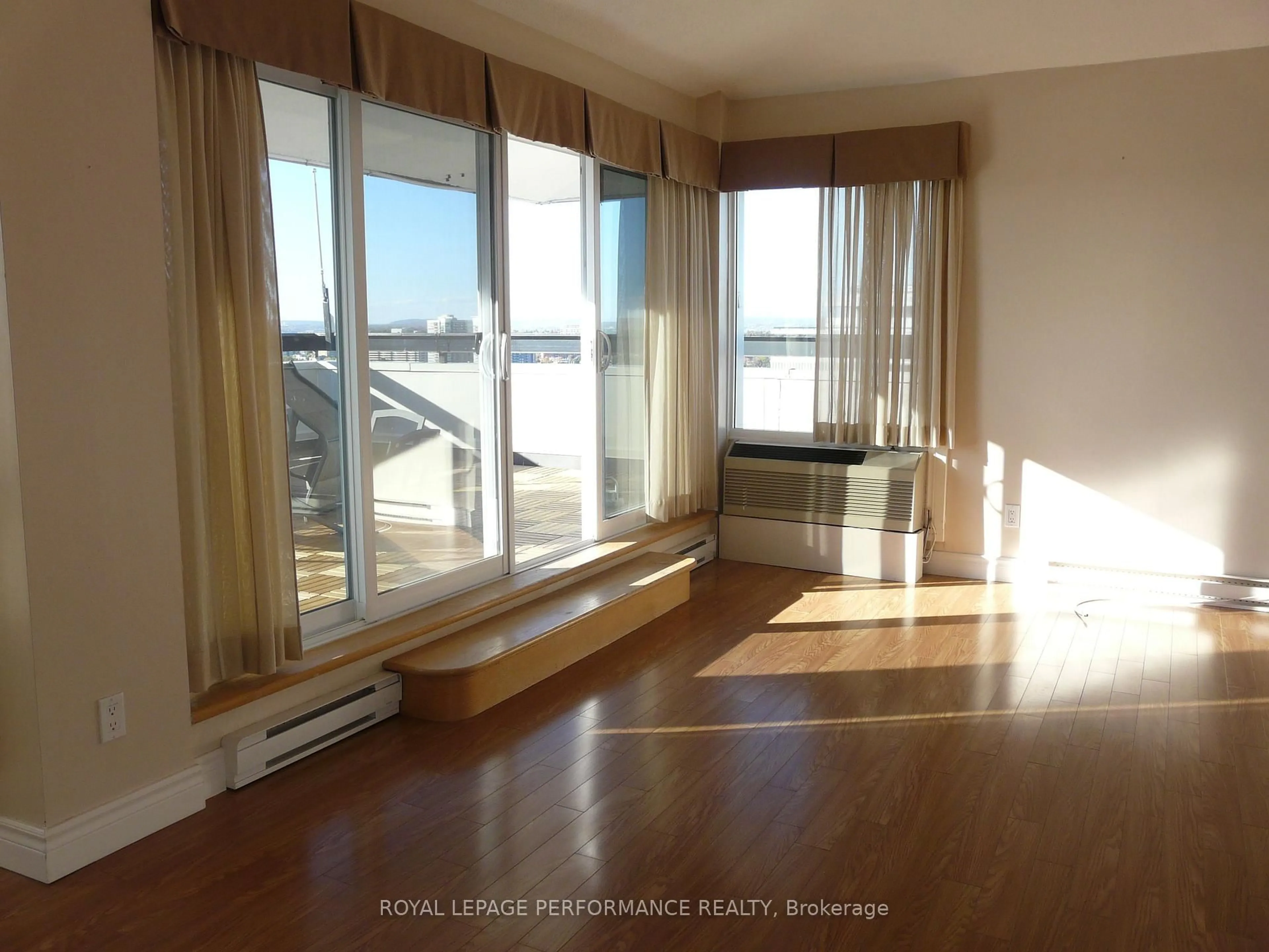 A pic of a room for 158C Mcarthur Ave #Penthouse 2, Ottawa Ontario K1L 8E7