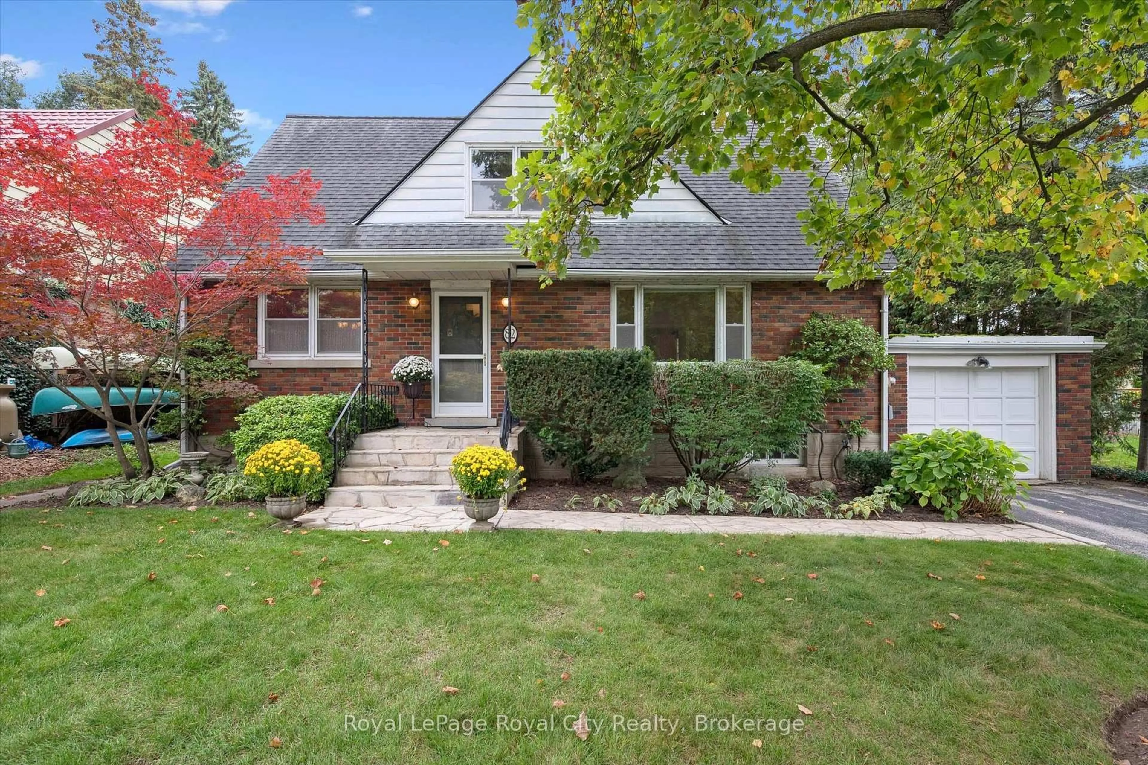 Home with brick exterior material, street for 82 Metcalfe St, Guelph Ontario N1E 4X6
