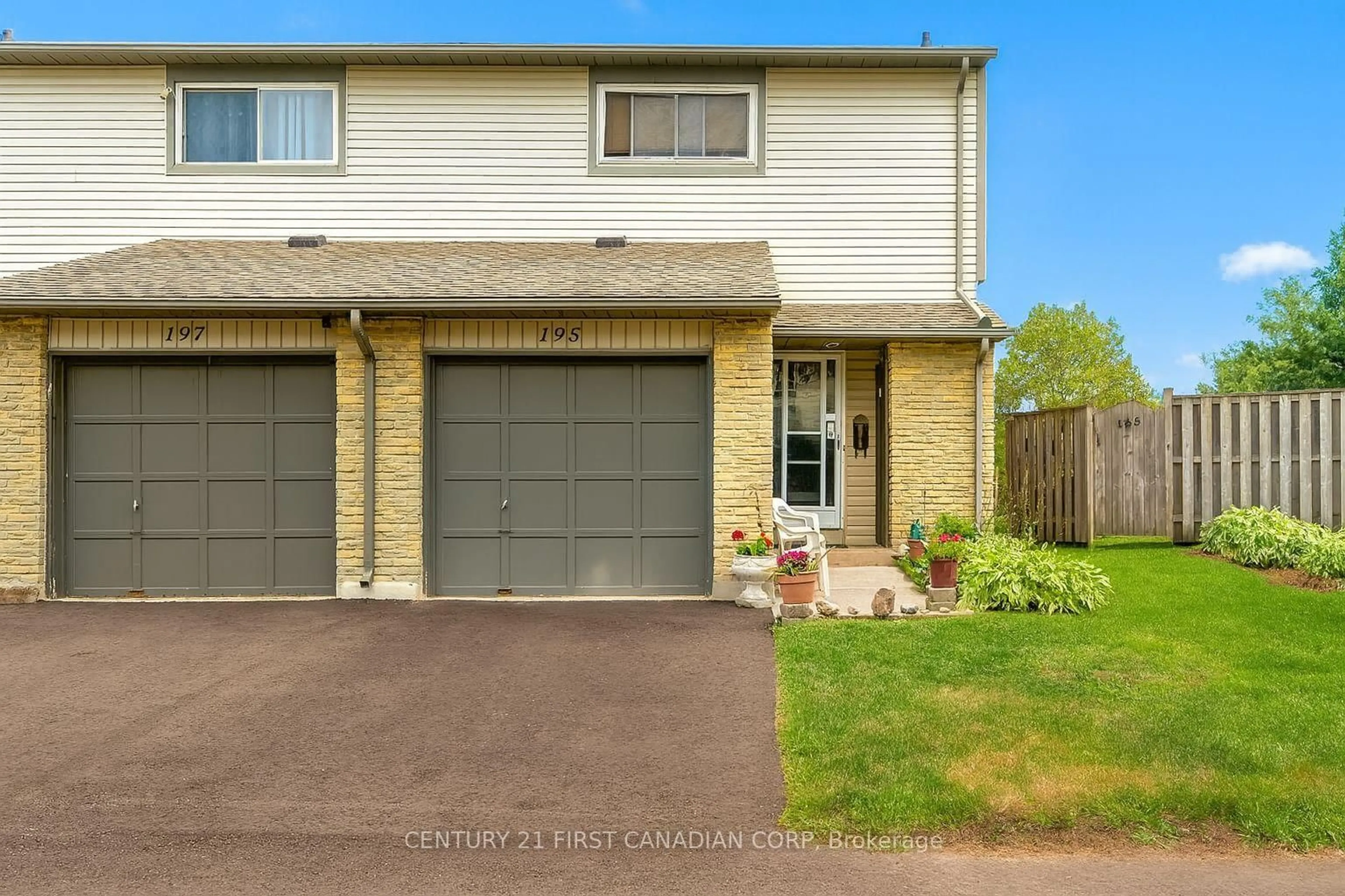 Home with vinyl exterior material, street for 195 Deveron Cres #40, London South Ontario N5Z 4J7