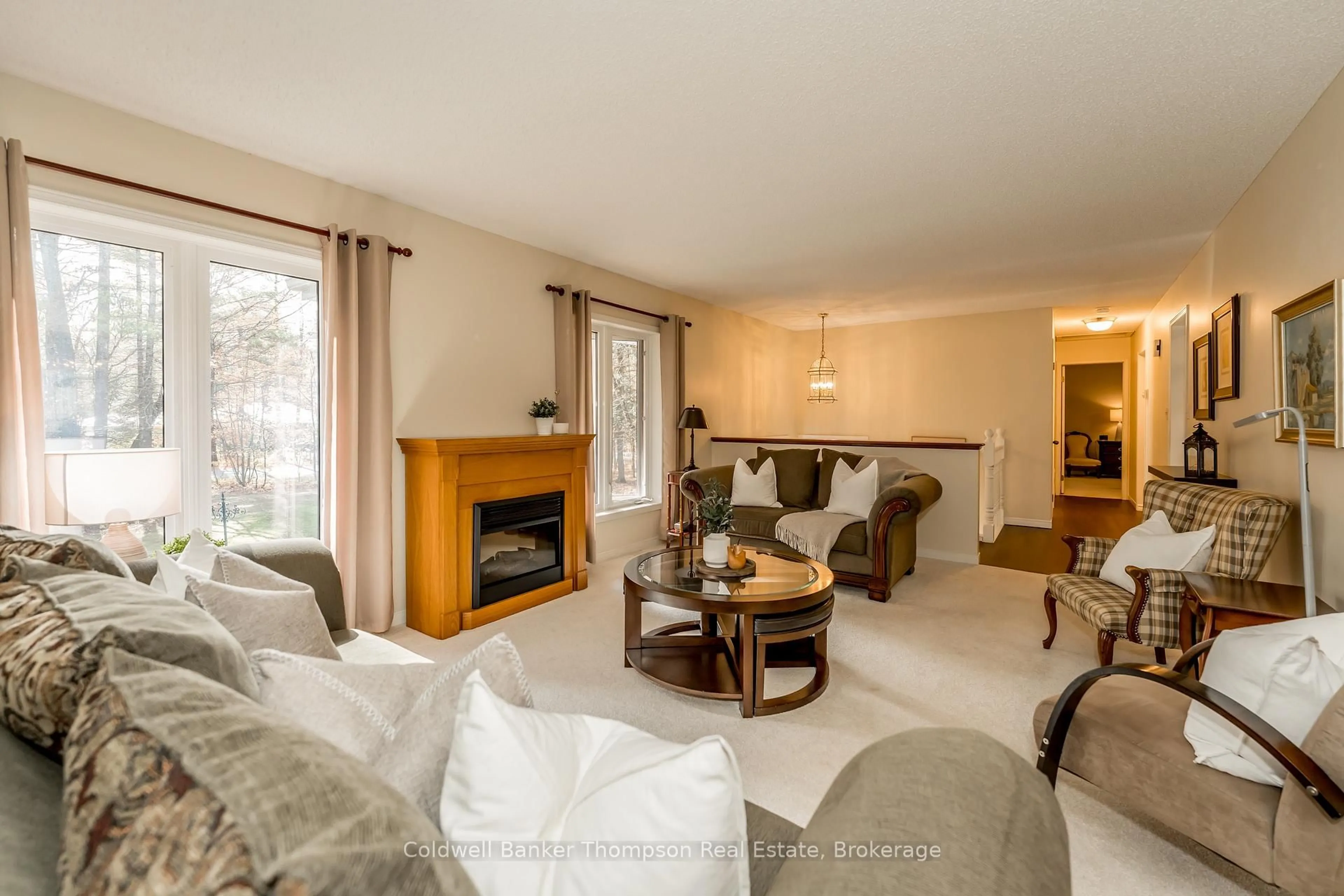 Living room with furniture, unknown for 252 Fowlers Rd, Huntsville Ontario P1H 0J8