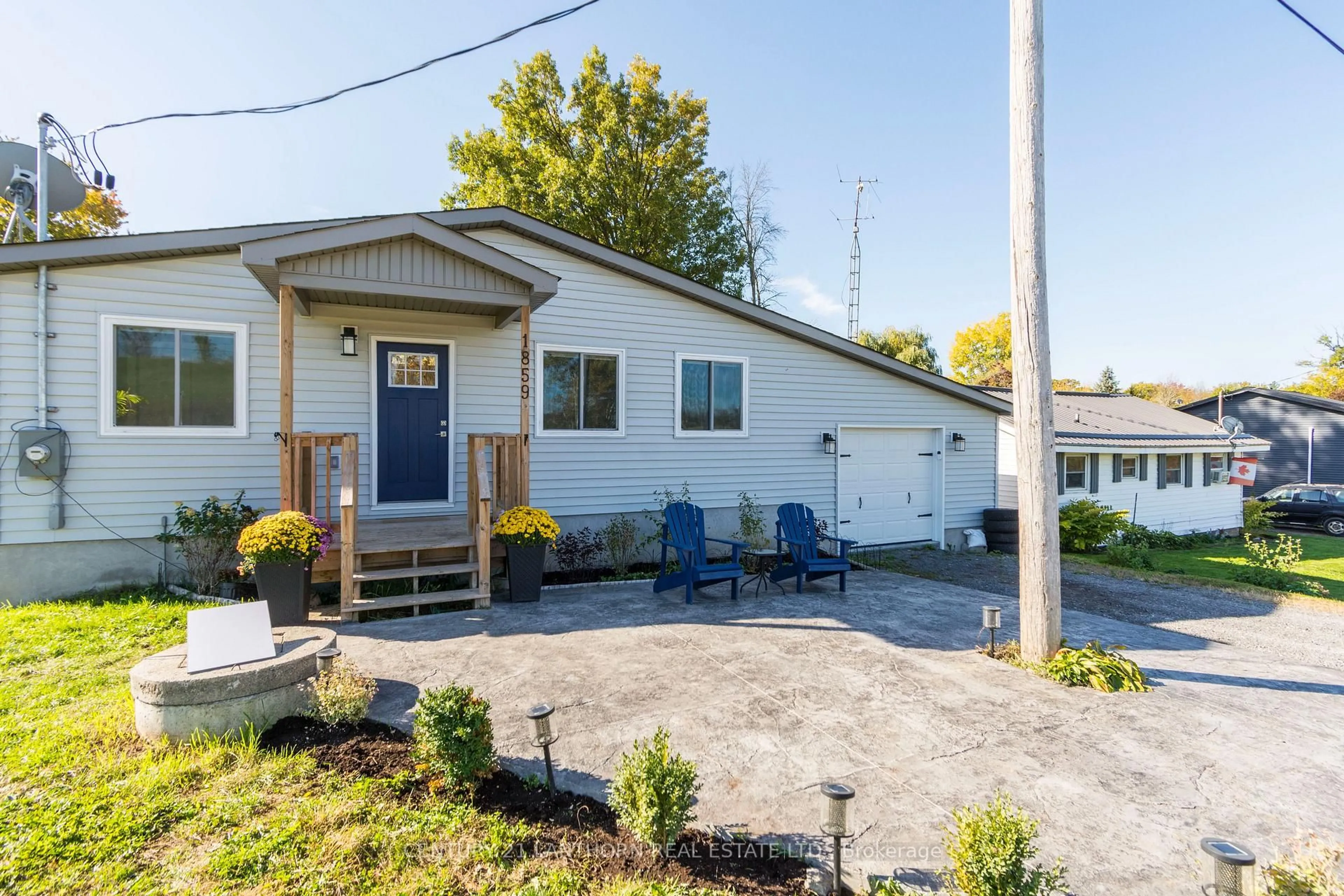 Home with vinyl exterior material, street for 1859 2nd  Line E Line, Trent Hills Ontario K0L 1L0