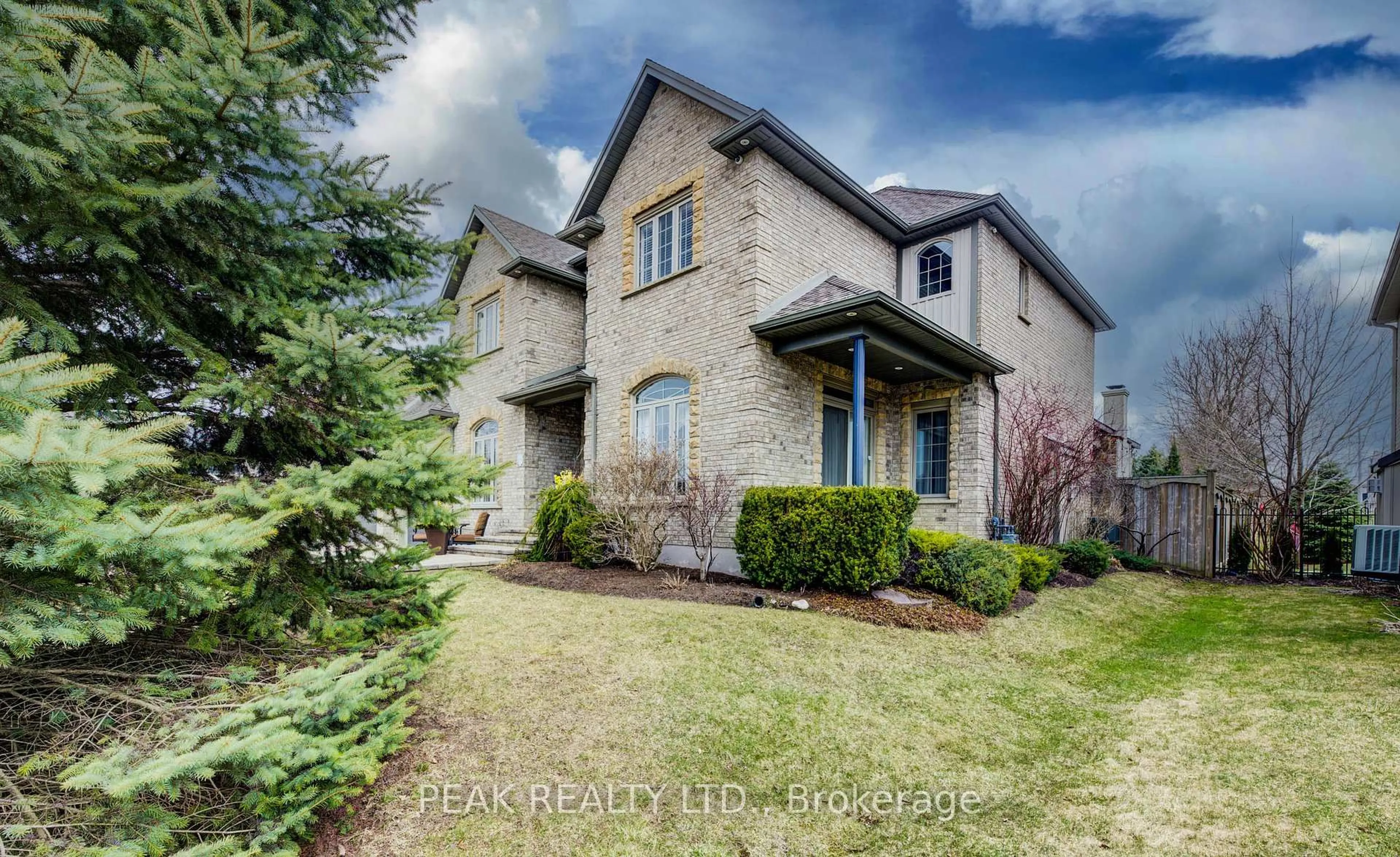 Home with brick exterior material, street for 7 John Ross Crt, Wilmot Ontario N0B 2H0