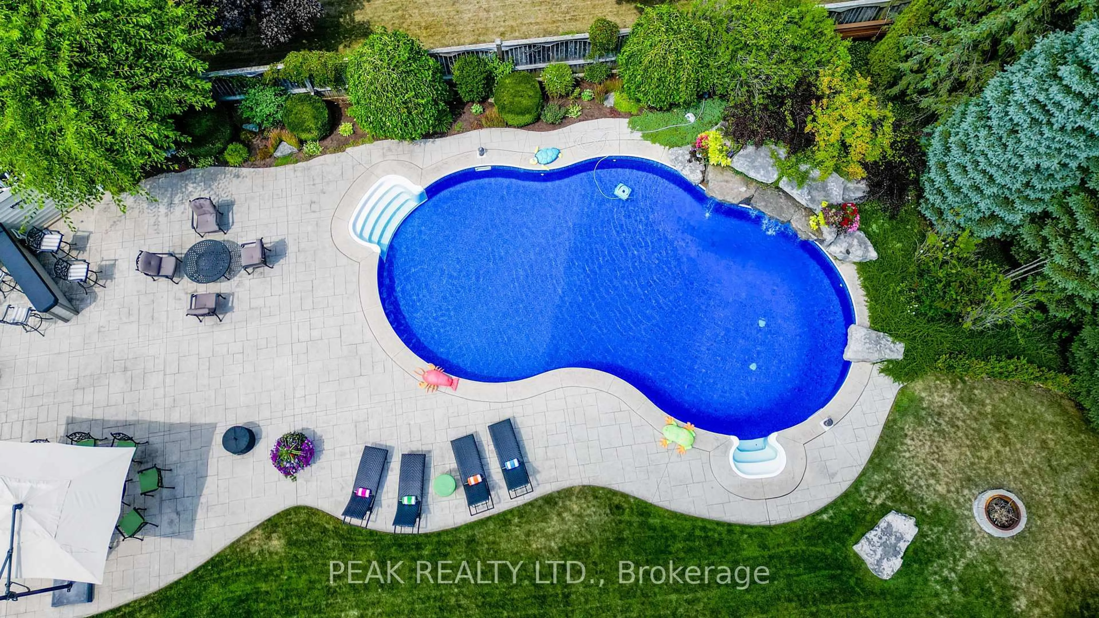 A pic from outside/outdoor area/front of a property/back of a property/a pic from drone, water/lake/river/ocean view for 7 John Ross Crt, Wilmot Ontario N0B 2H0