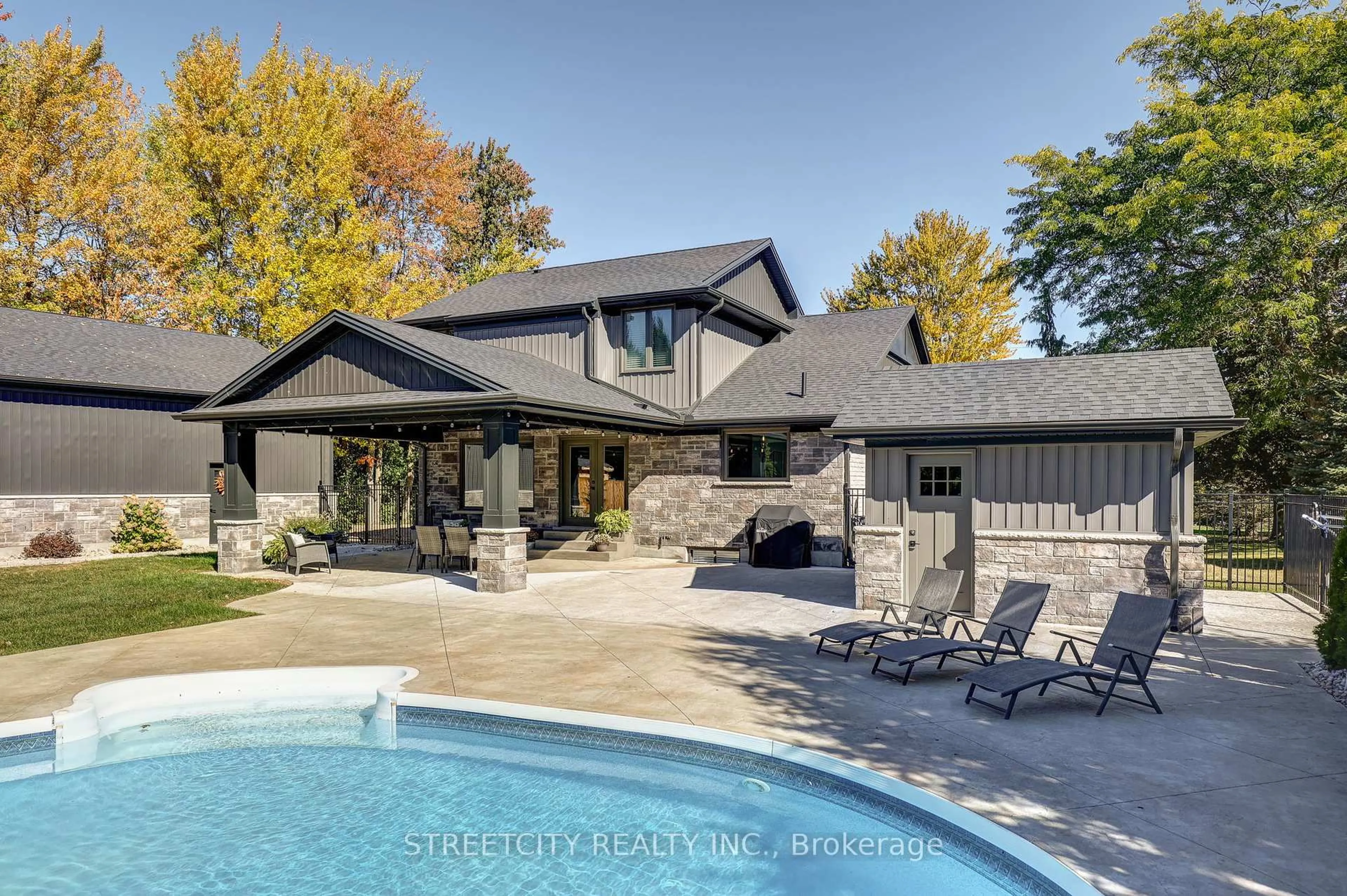 Unknown for 10425 Talbotville Gore Rd, Southwold Ontario N0L 2K0