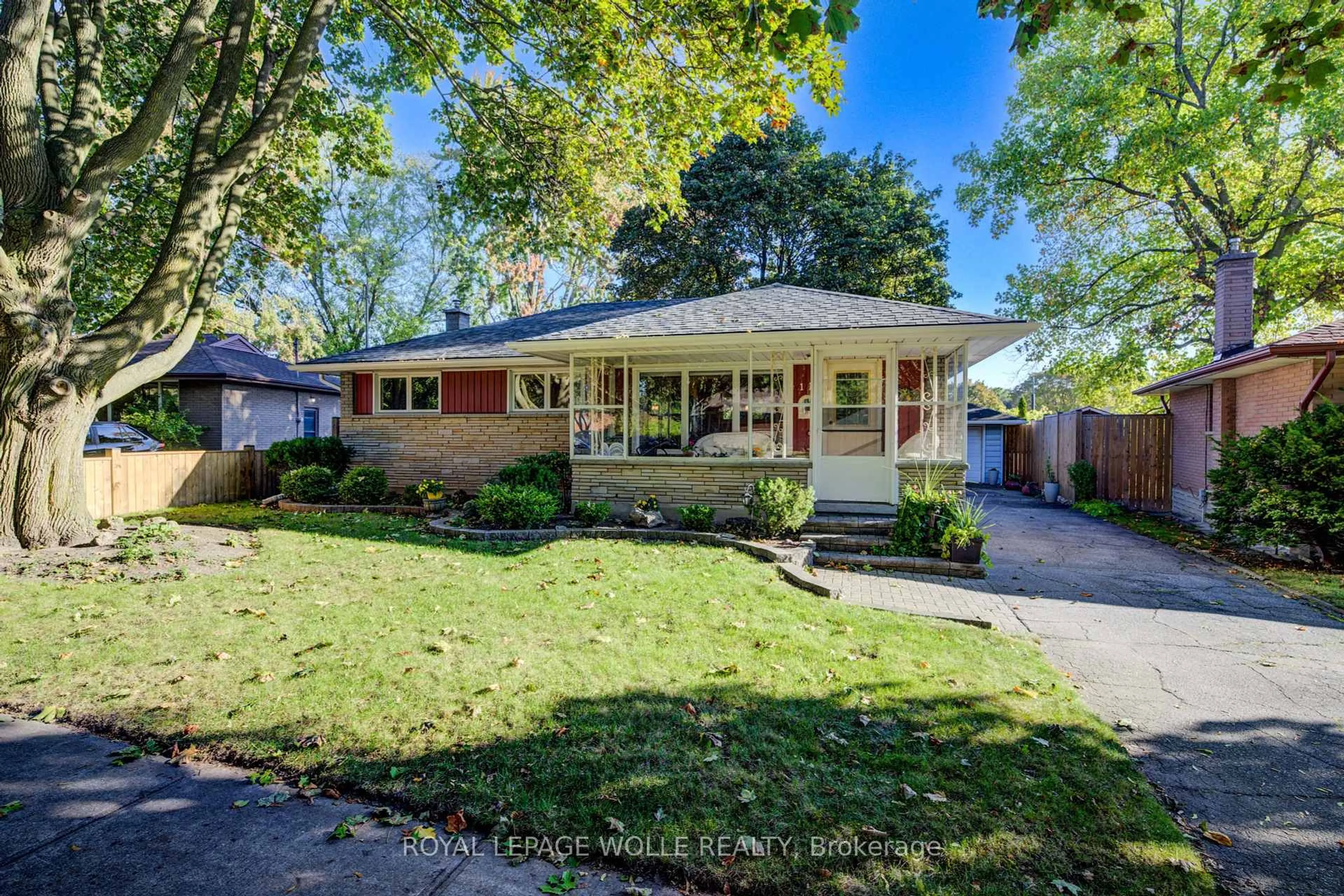 Home with brick exterior material, street for 116 Boniface Ave, Kitchener Ontario N2C 1L9
