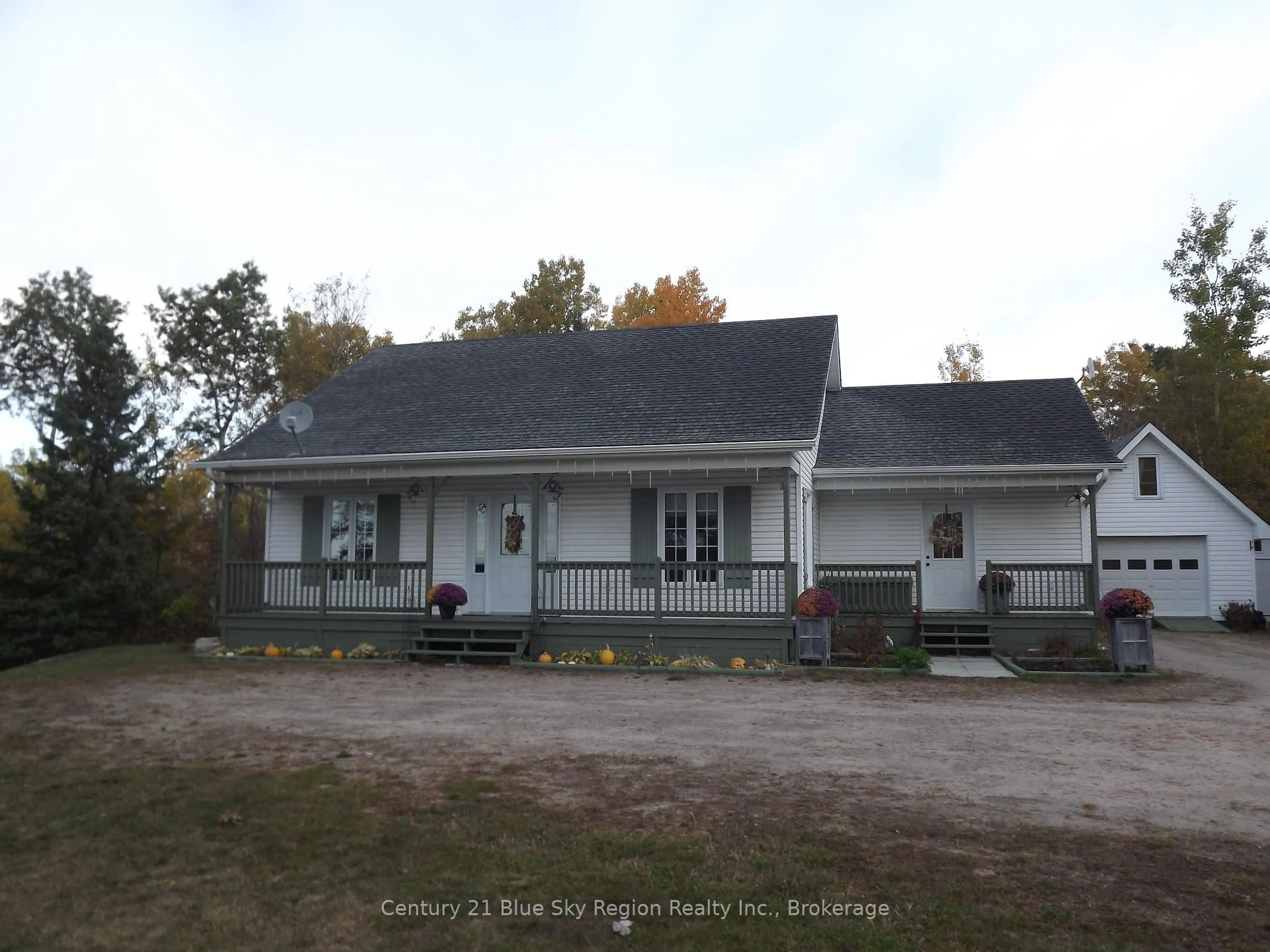 A pic from outside/outdoor area/front of a property/back of a property/a pic from drone, building for 1846 Highway 17, East Ferris Ontario P0H 1K0