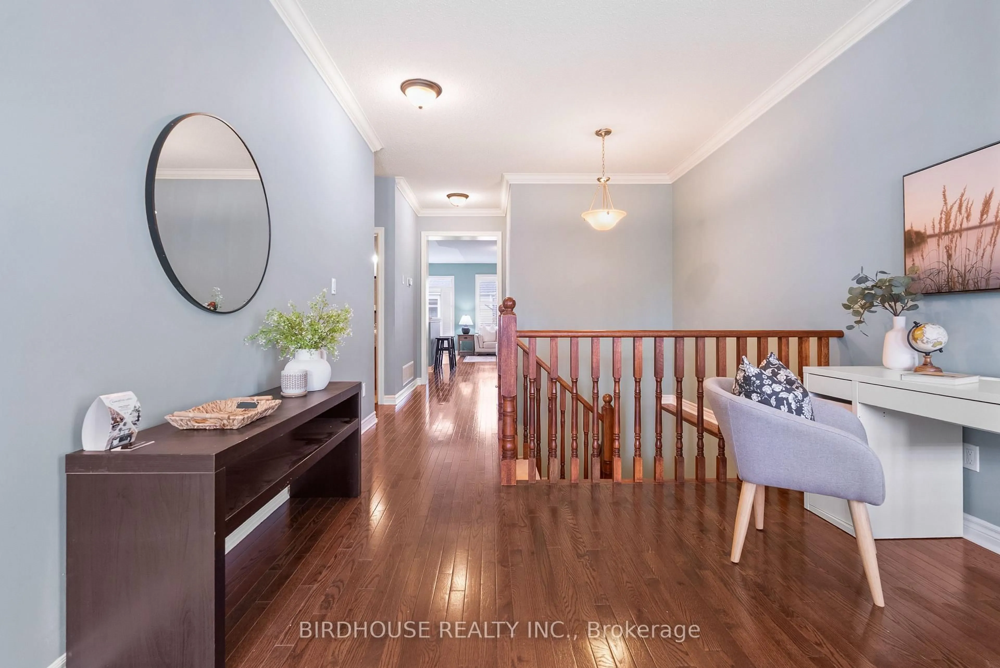 Indoor entryway for 20 Maguire St, Kawartha Lakes Ontario K9V 0L6