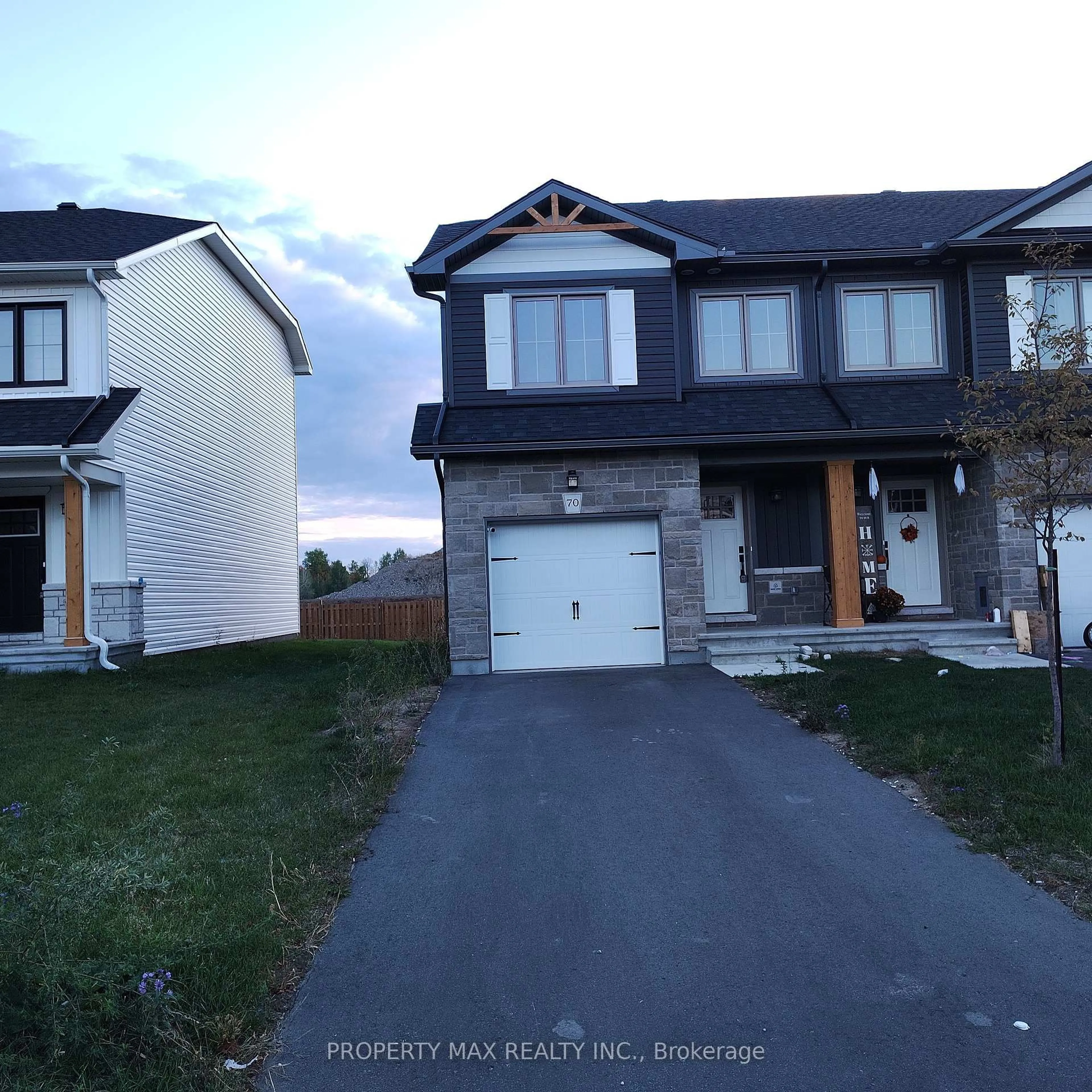 A pic from outside/outdoor area/front of a property/back of a property/a pic from drone, street for 70 Staples Blvd, Smiths Falls Ontario K7A 0A5
