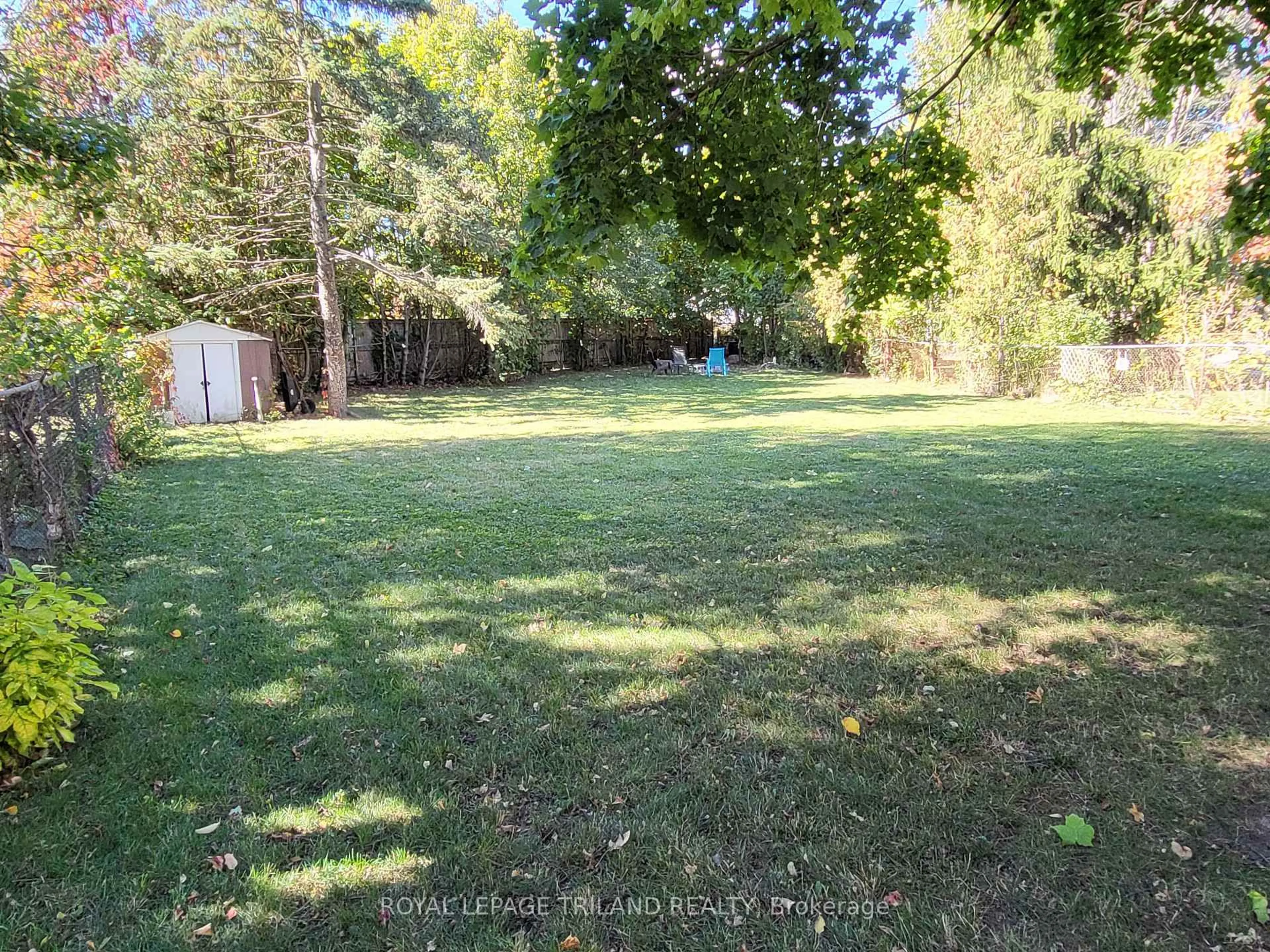 A pic from outside/outdoor area/front of a property/back of a property/a pic from drone, forest/trees view for 30 Culver Crt, London East Ontario N5V 3E8
