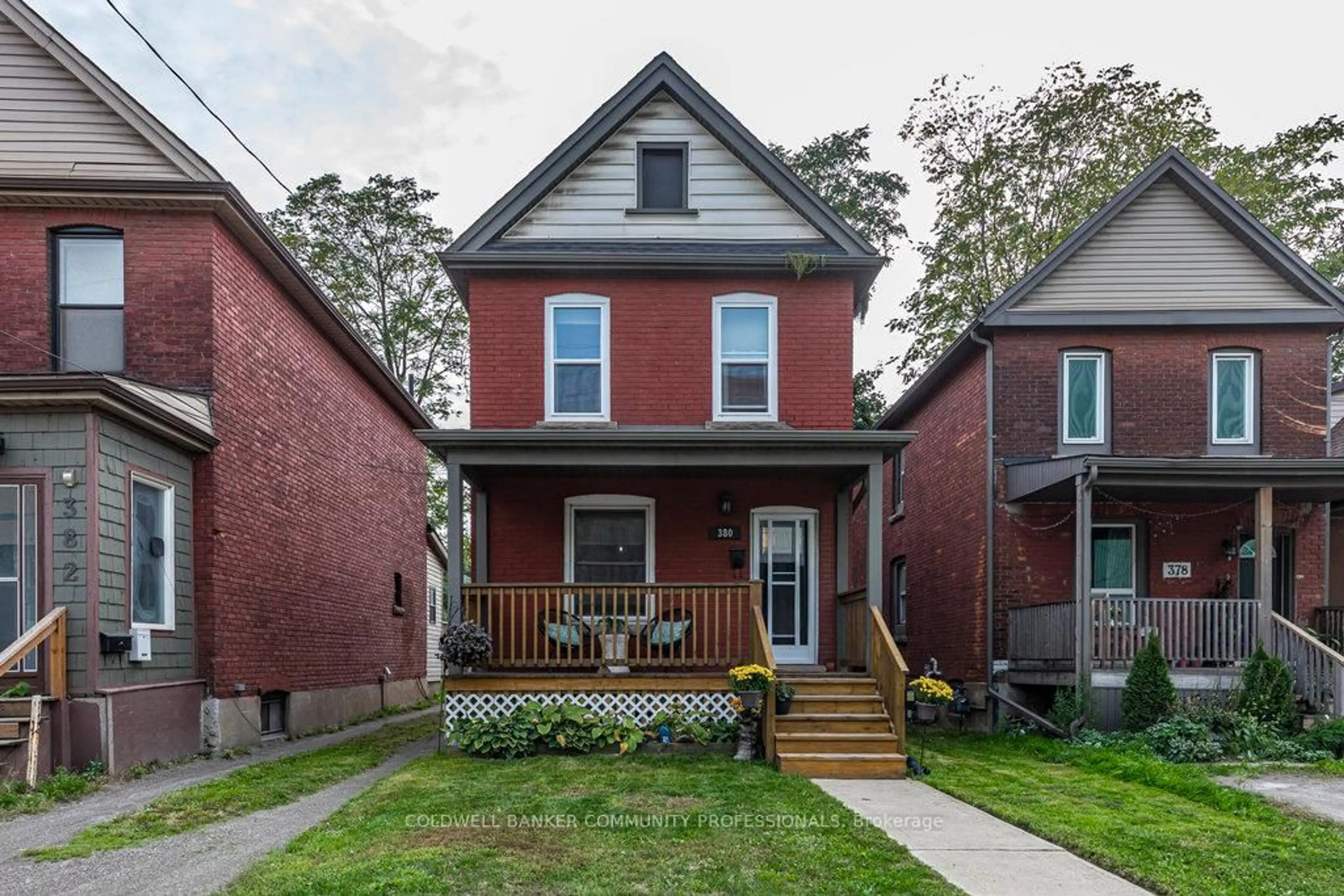 Home with brick exterior material, street for 380 Beach Rd, Hamilton Ontario L8H 3K5