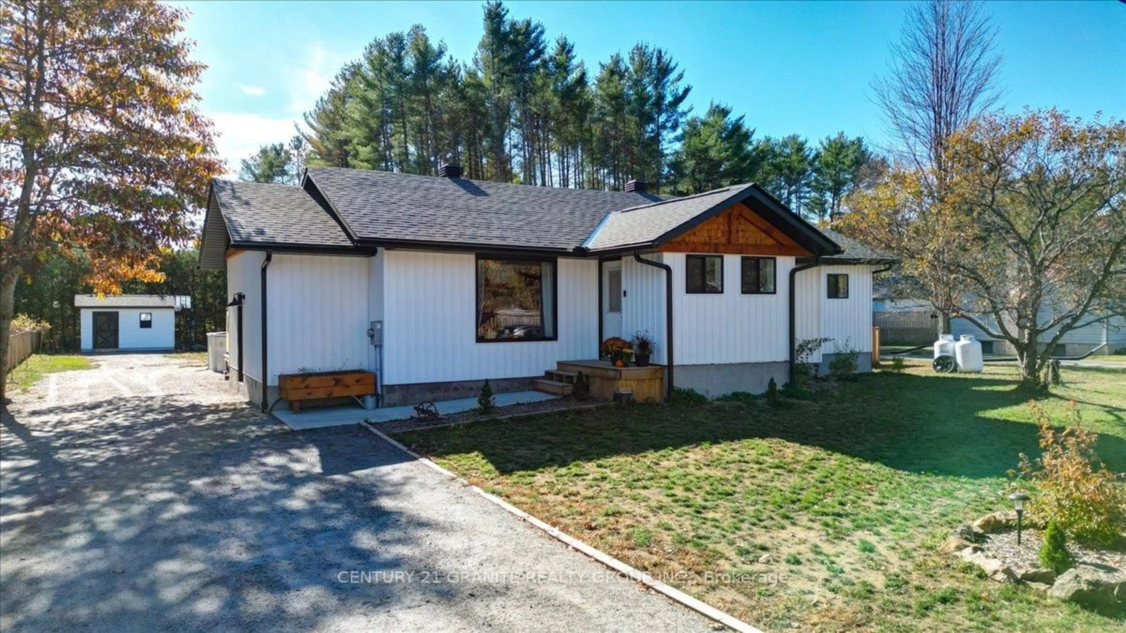 Home with vinyl exterior material, street for 71 Pinegrove St, Bancroft Ontario K0L 1C0