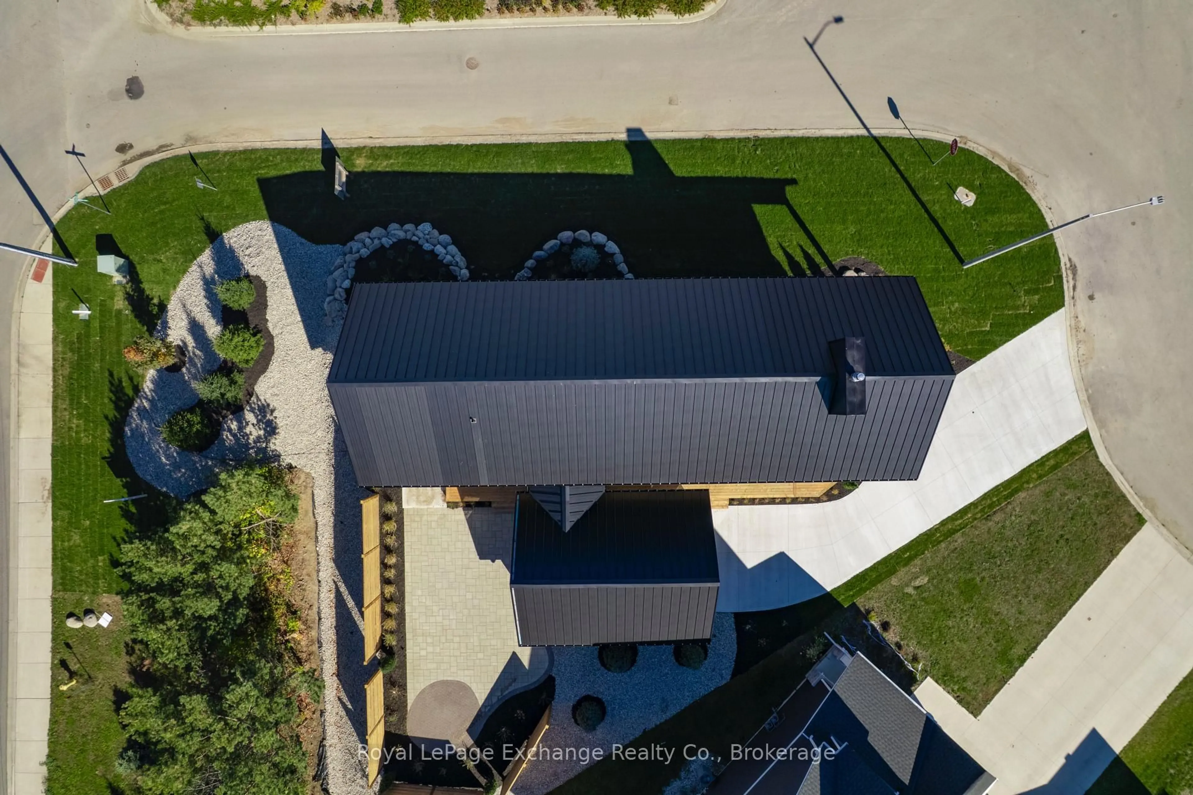 A pic from outside/outdoor area/front of a property/back of a property/a pic from drone, unknown for 2 Marshall Pl, Saugeen Shores Ontario N0H 2L0