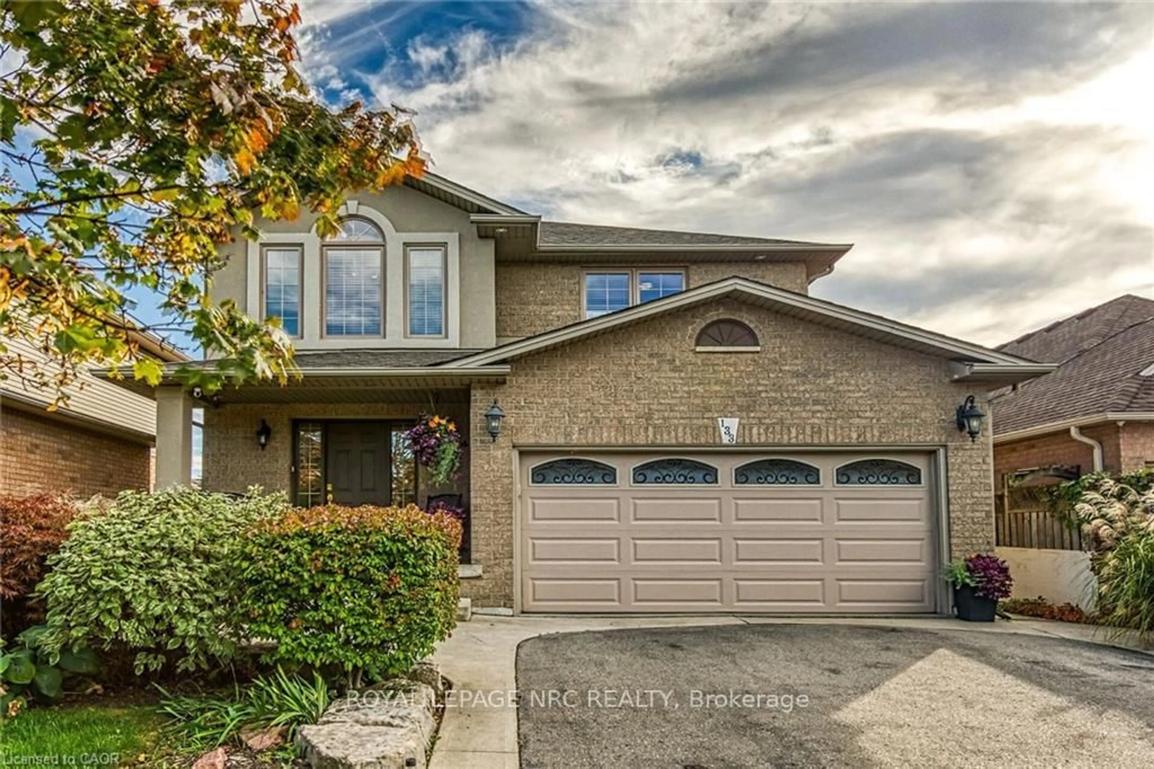 Home with brick exterior material, street for 133 Eringate Dr, Hamilton Ontario L8J 3Y8