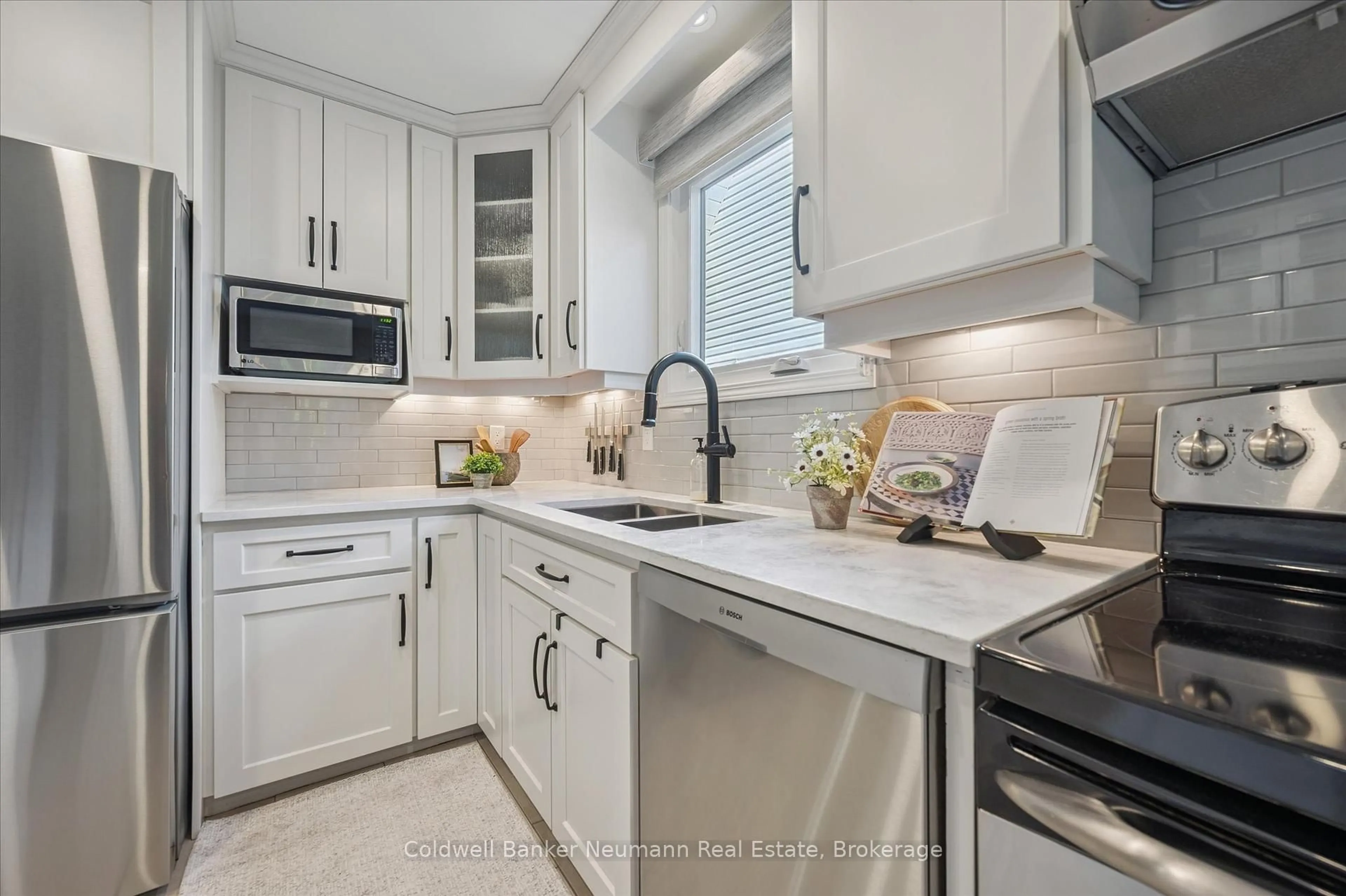 Contemporary kitchen, ceramic/tile floor for 638 Holman Cres, Centre Wellington Ontario N1M 3M1