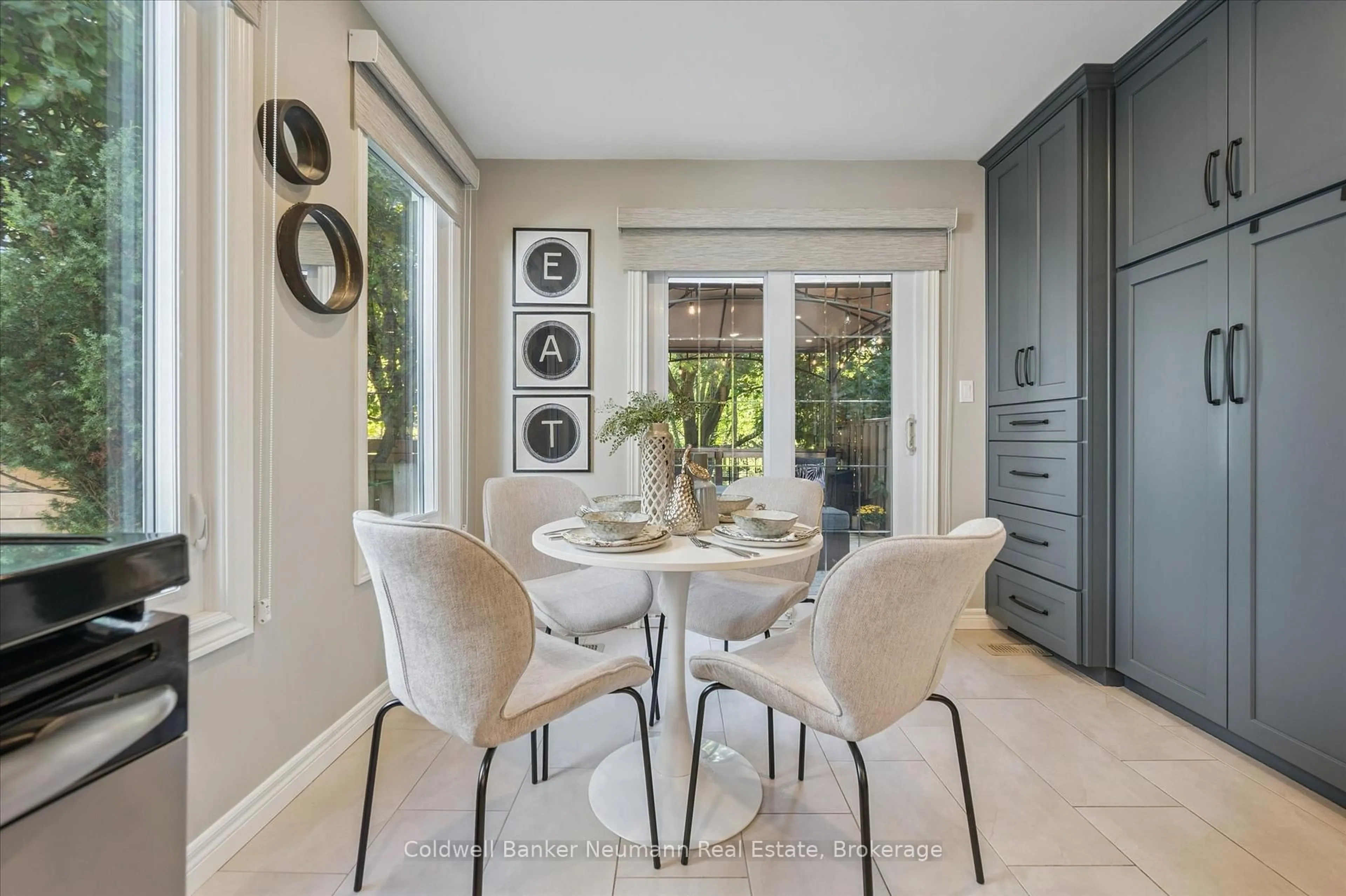 Dining room, ceramic/tile floor for 638 Holman Cres, Centre Wellington Ontario N1M 3M1