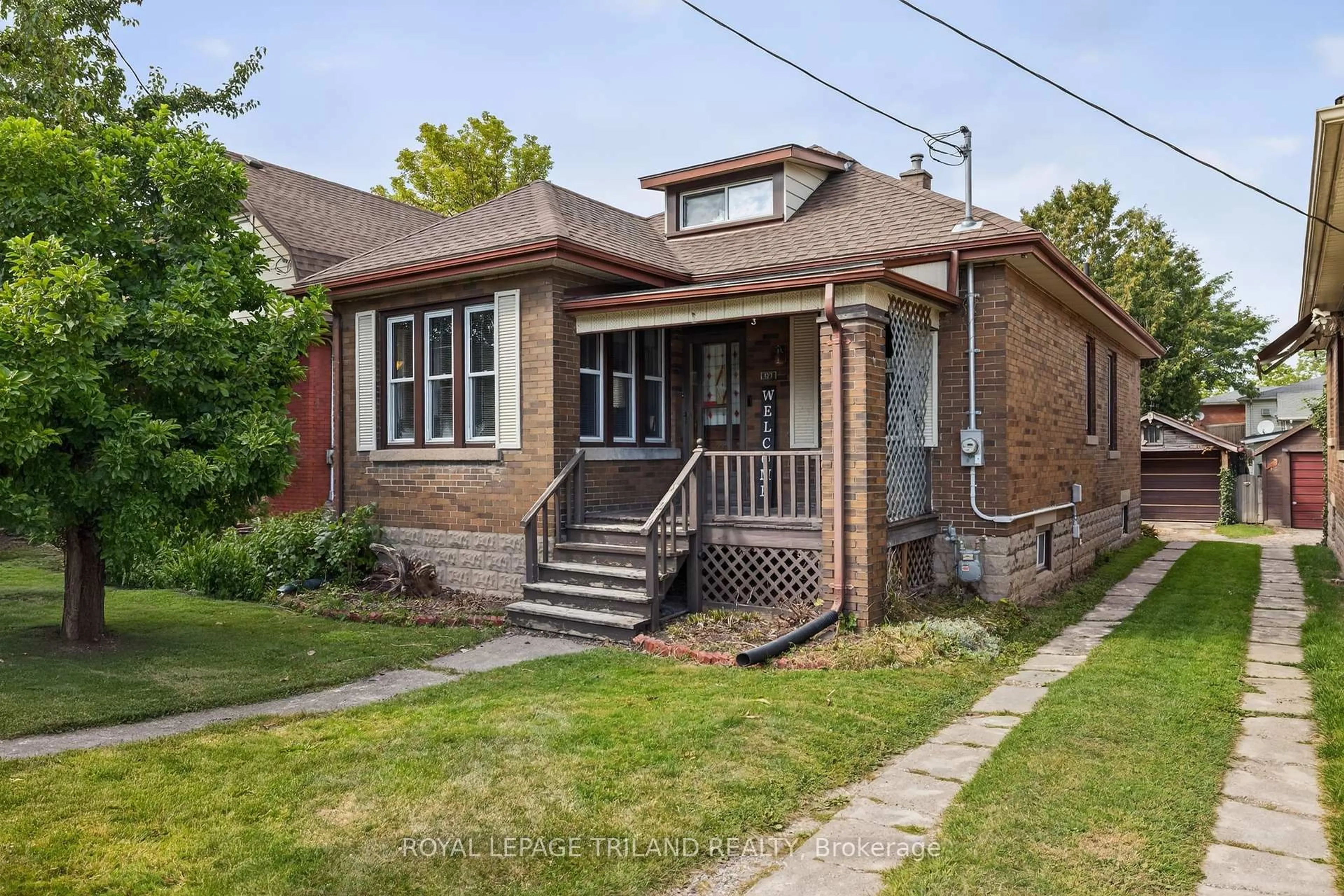 Home with brick exterior material, street for 137 Redan St, St. Thomas Ontario N5P 1V6