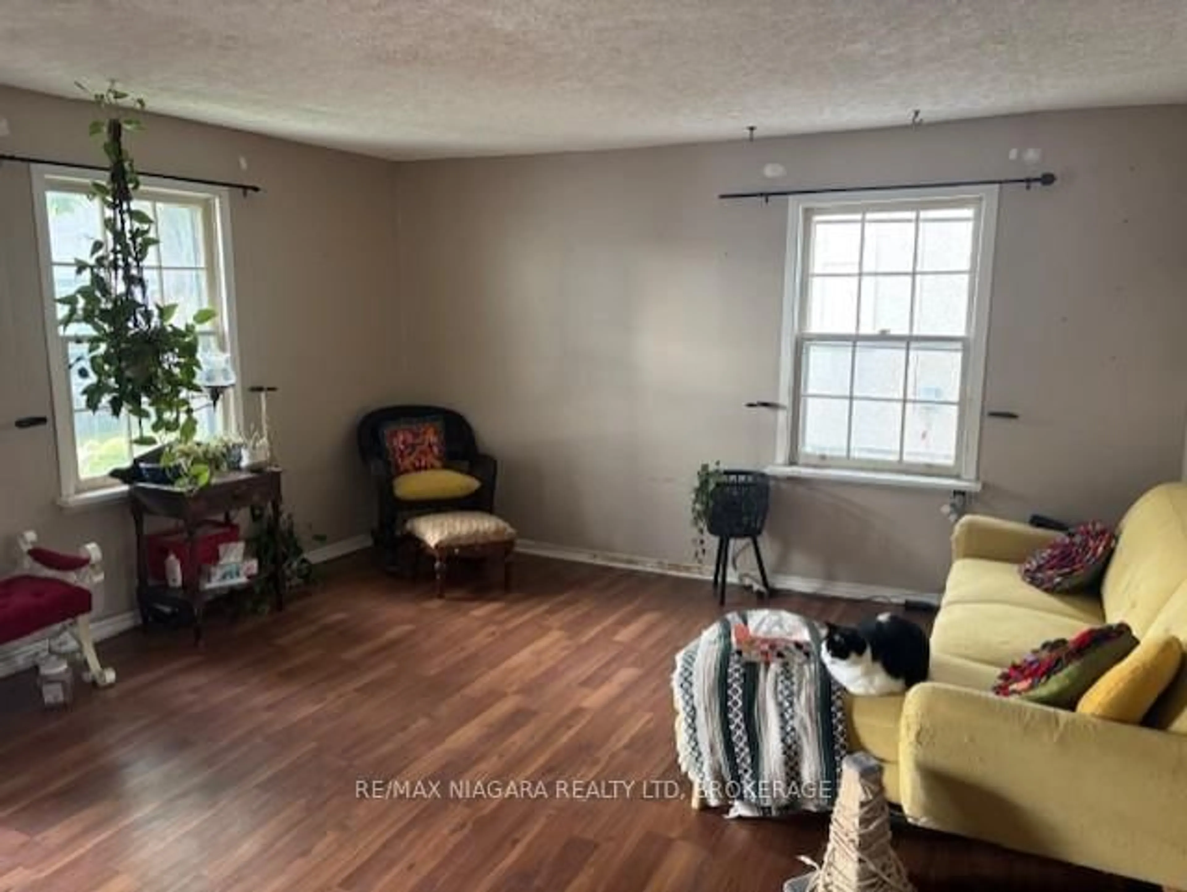 A pic of a room for 6245 CHURCHILL St, Niagara Falls Ontario L2G 2X5