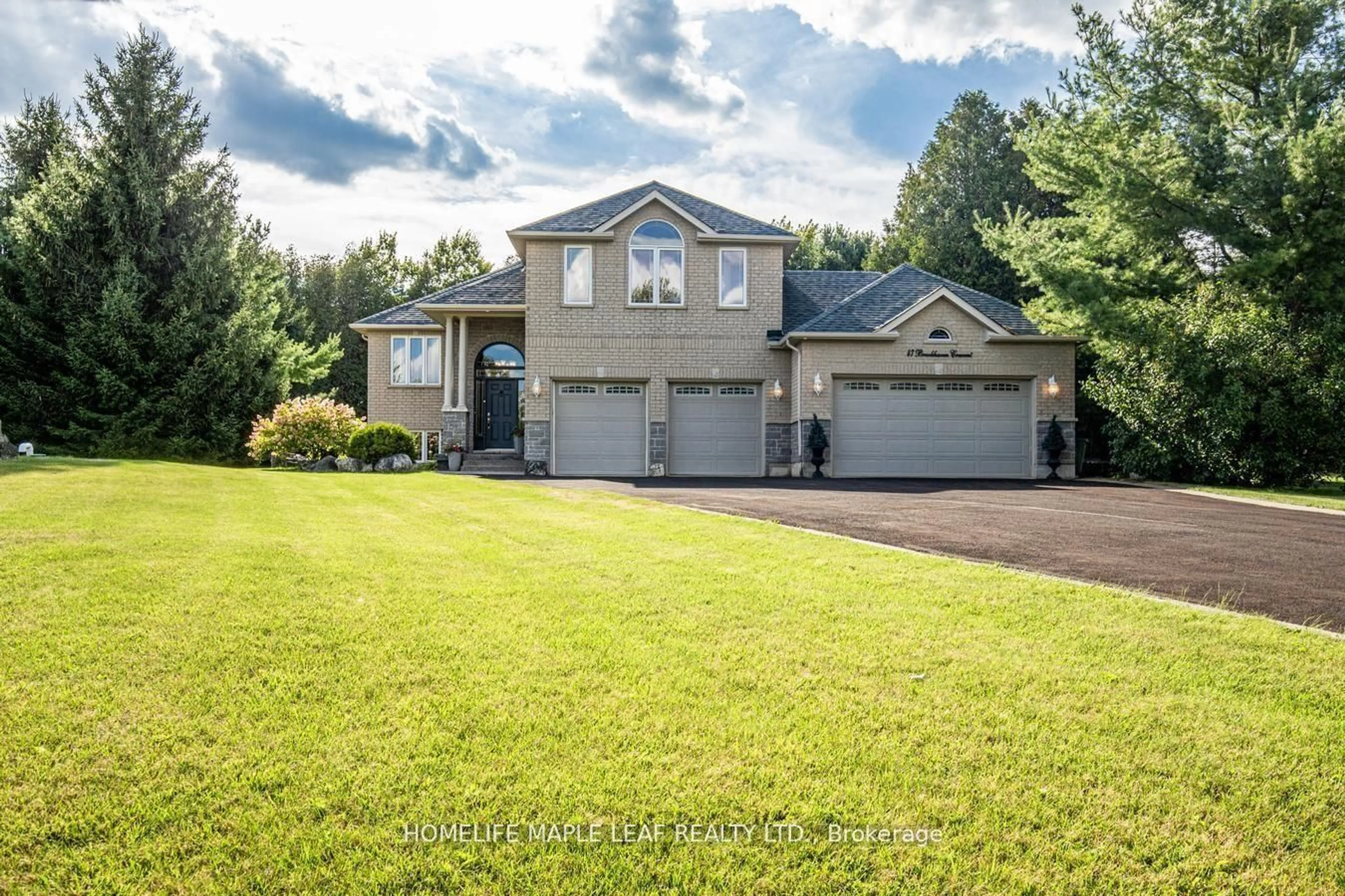 Home with vinyl exterior material, unknown for 47 Brookhaven Cres, East Garafraxa Ontario L9W 7M9