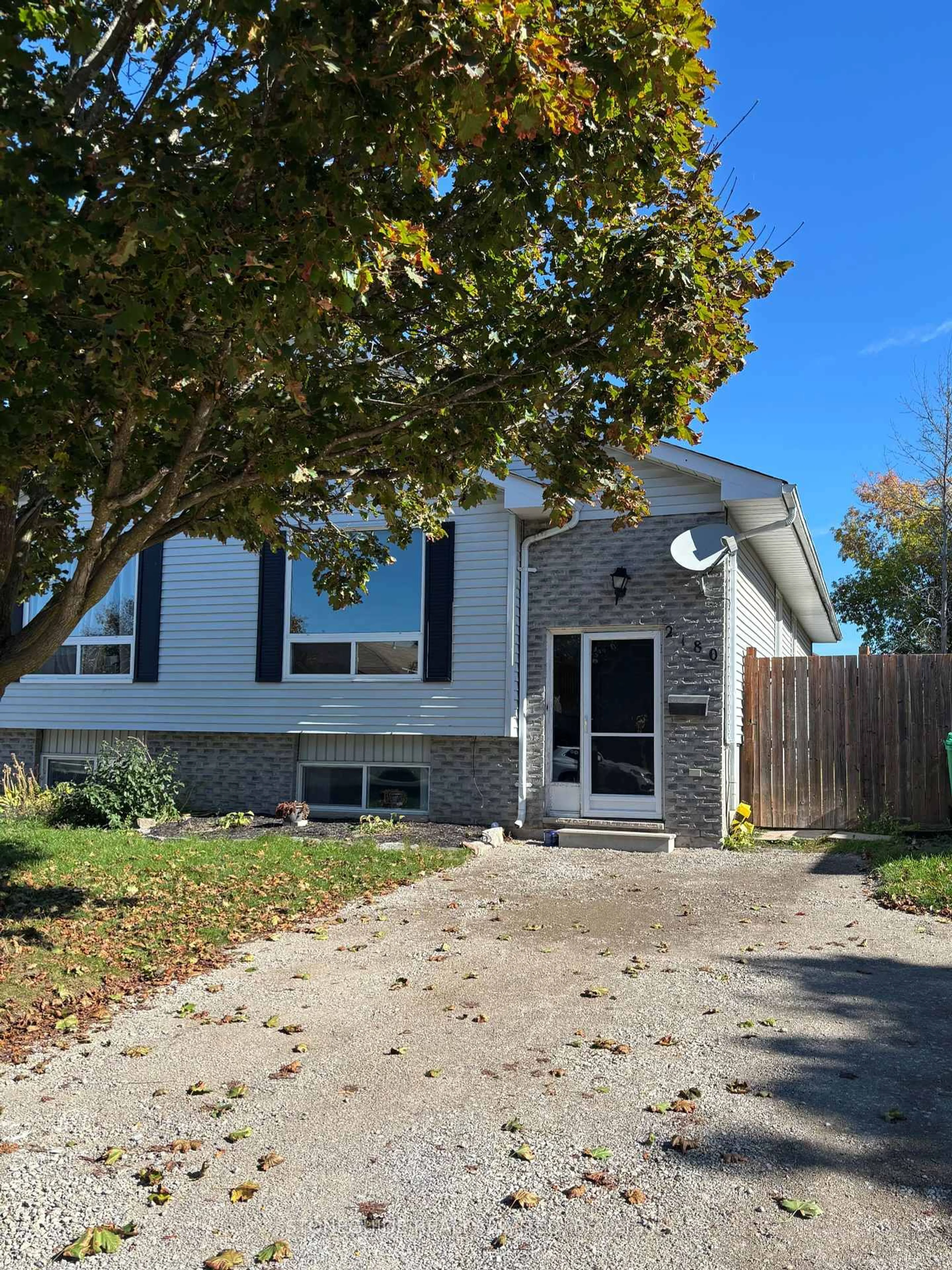 Home with vinyl exterior material, street for 2180 Easthill Dr, Peterborough Ontario K9L 1X3