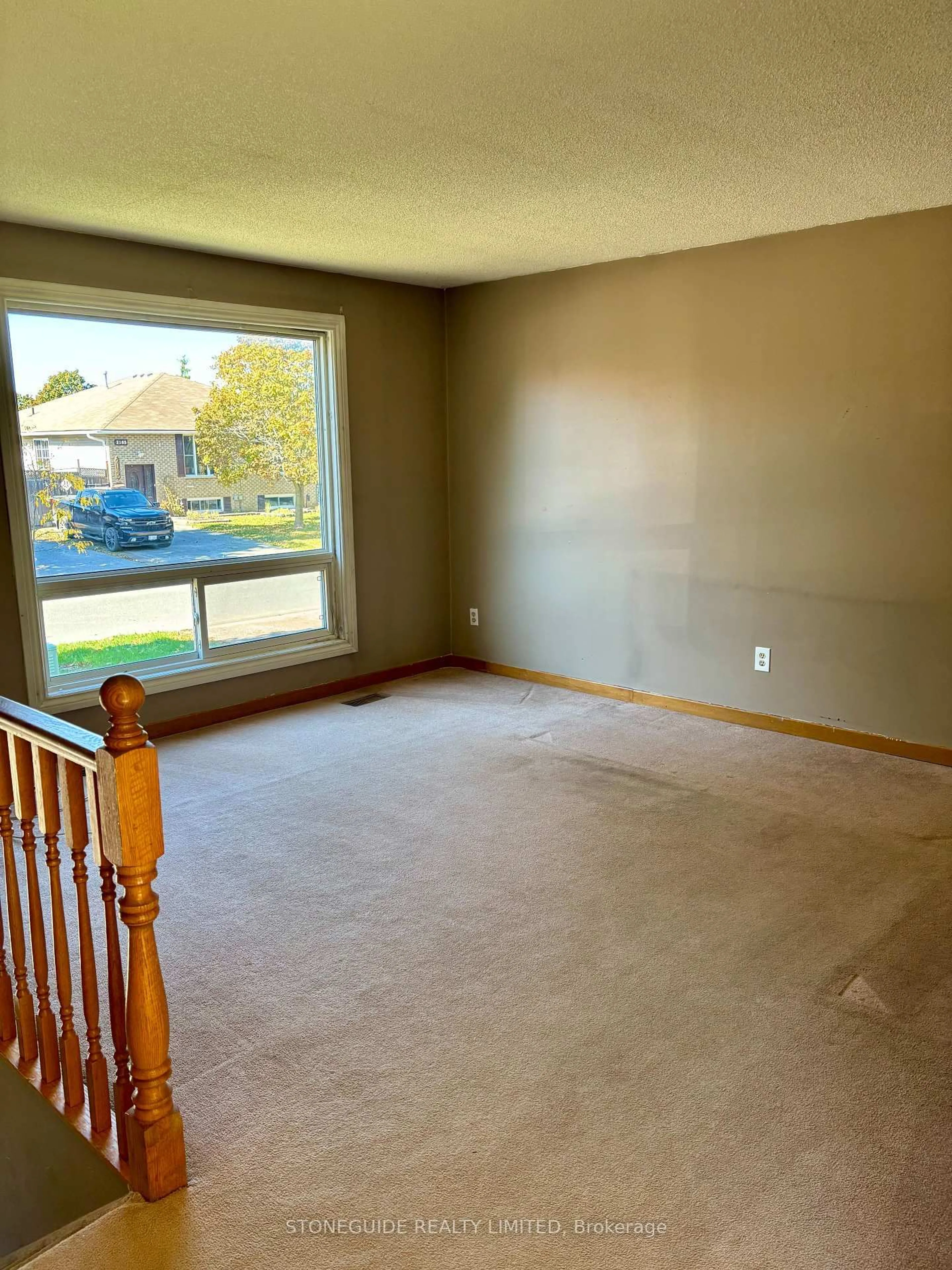A pic of a room for 2180 Easthill Dr, Peterborough Ontario K9L 1X3