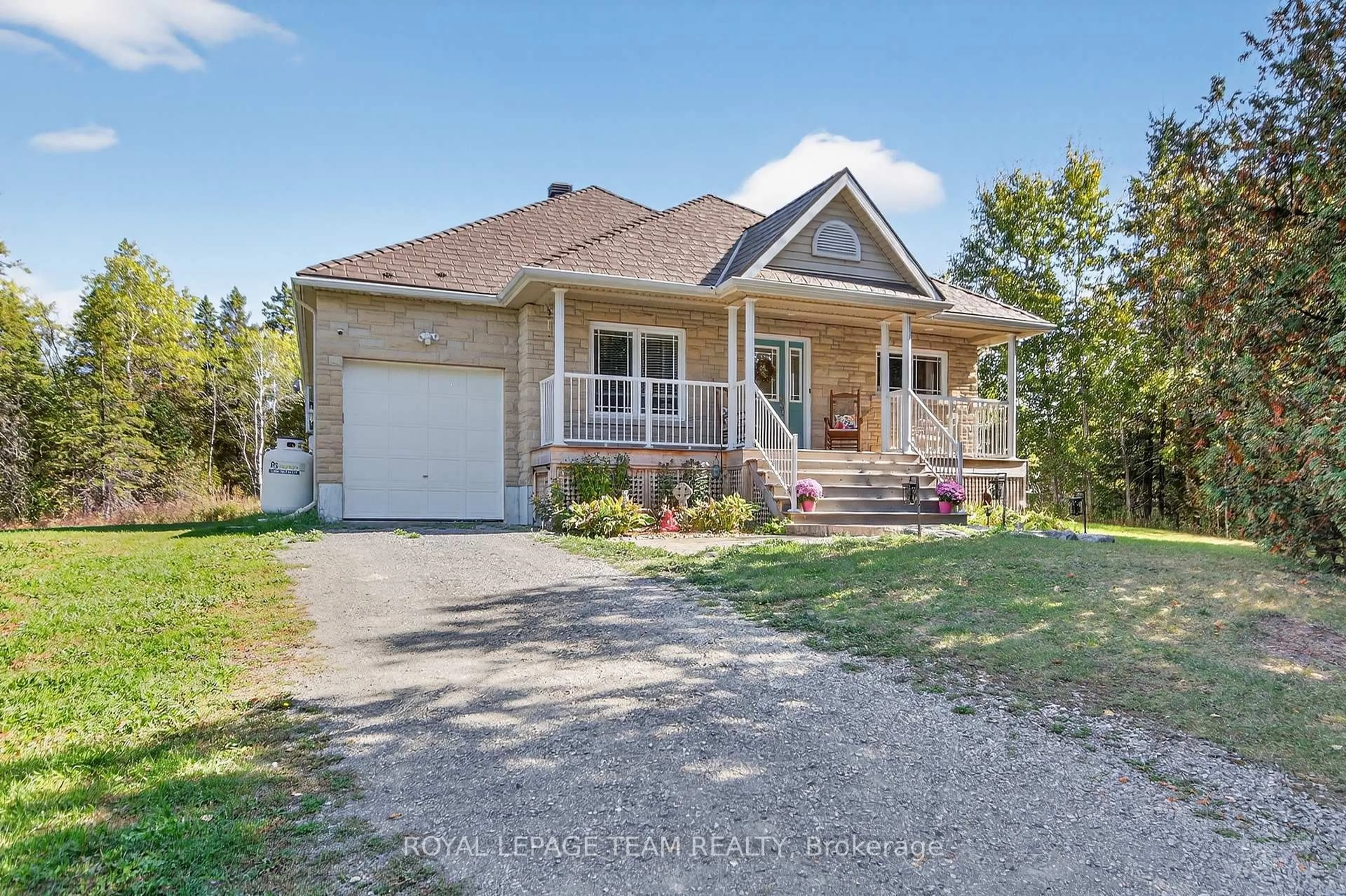 A pic from outside/outdoor area/front of a property/back of a property/a pic from drone, street for 380 Brunton Side Rd, R.R. #3 Sdrd, Ashton Ontario K0A 1B0