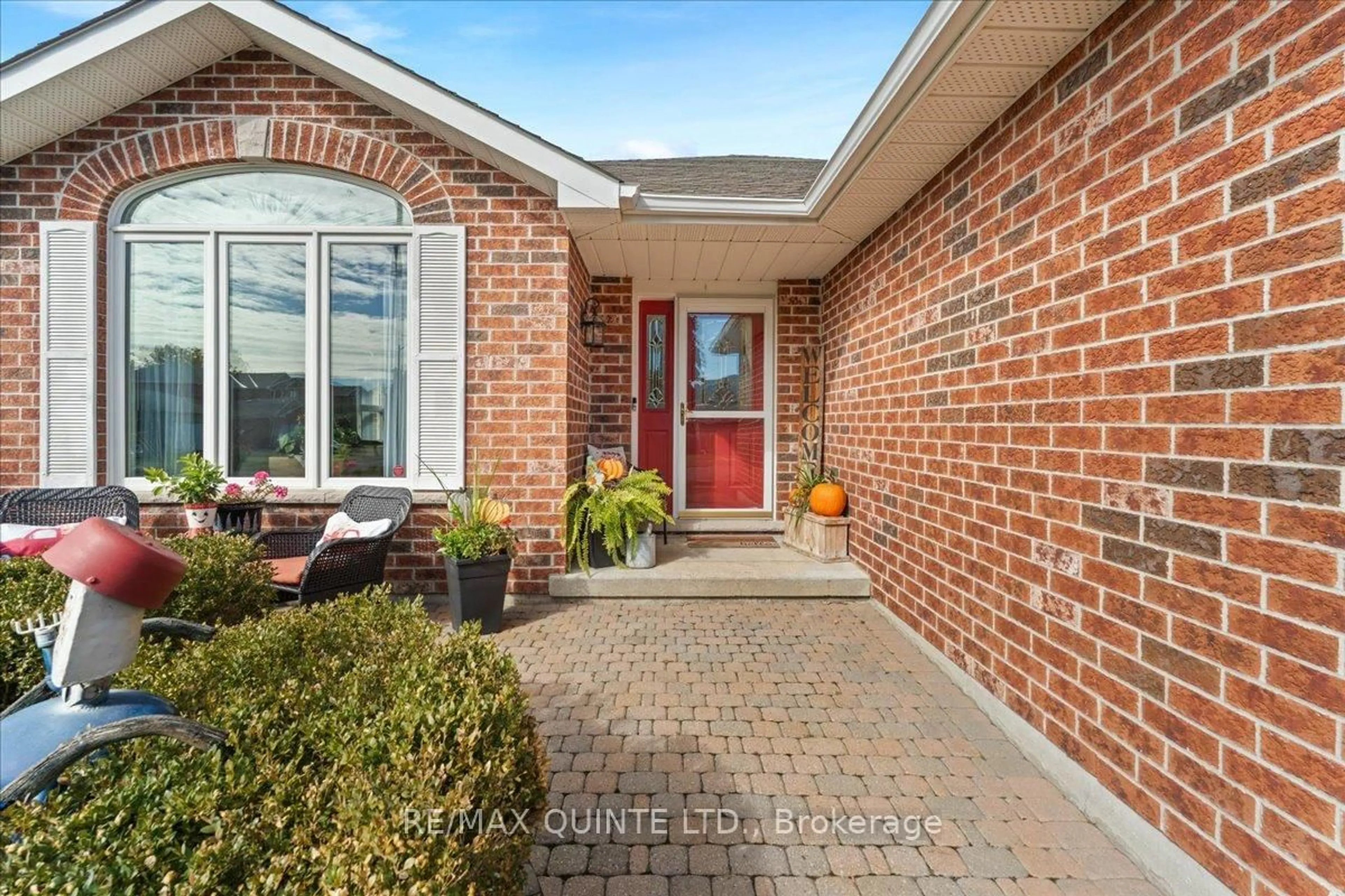 Home with brick exterior material, street for 42 Spruce Gdns, Belleville Ontario K8N 5Y6