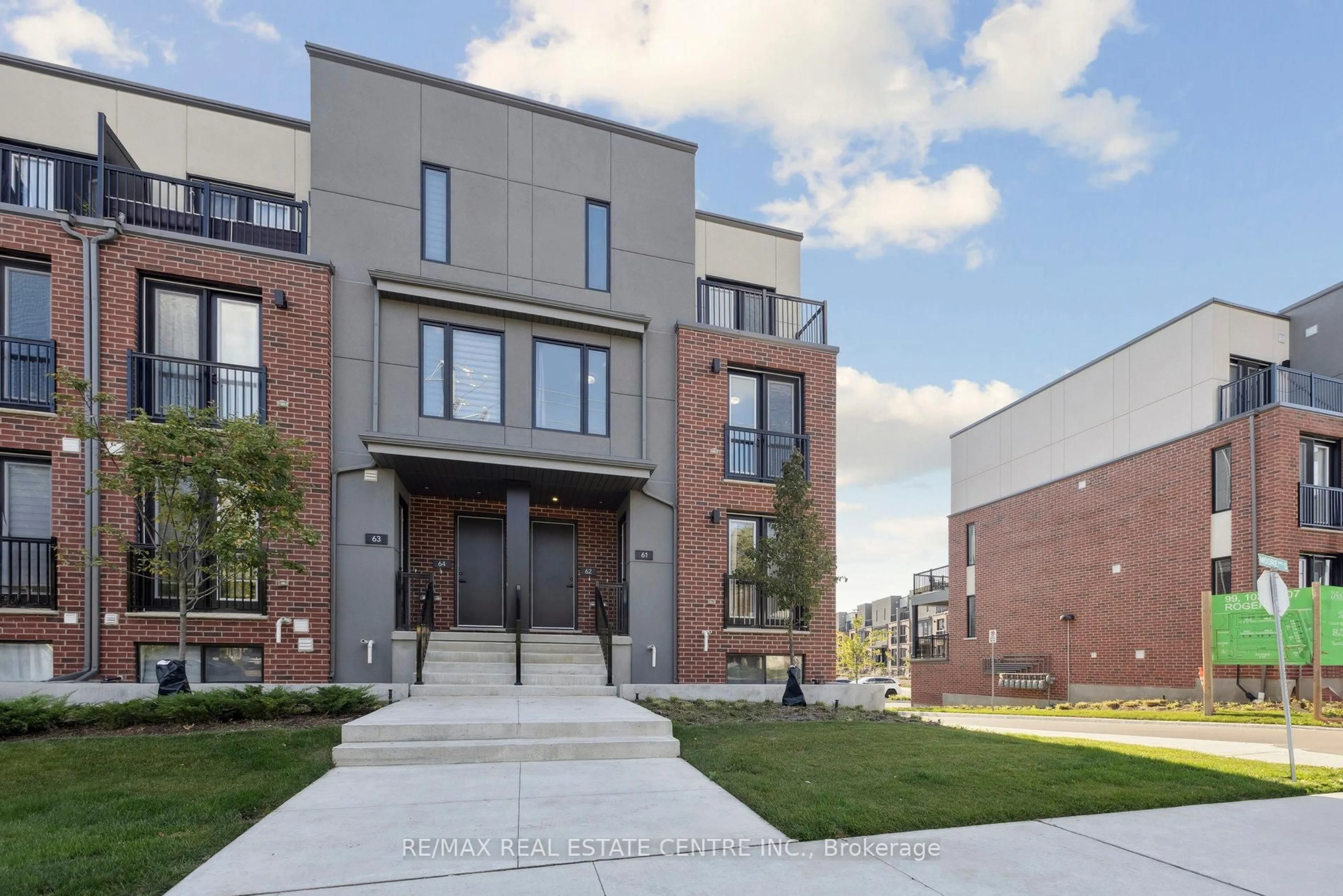 Home with brick exterior material, street for 99 Roger St #62, Waterloo Ontario N2J 0G1