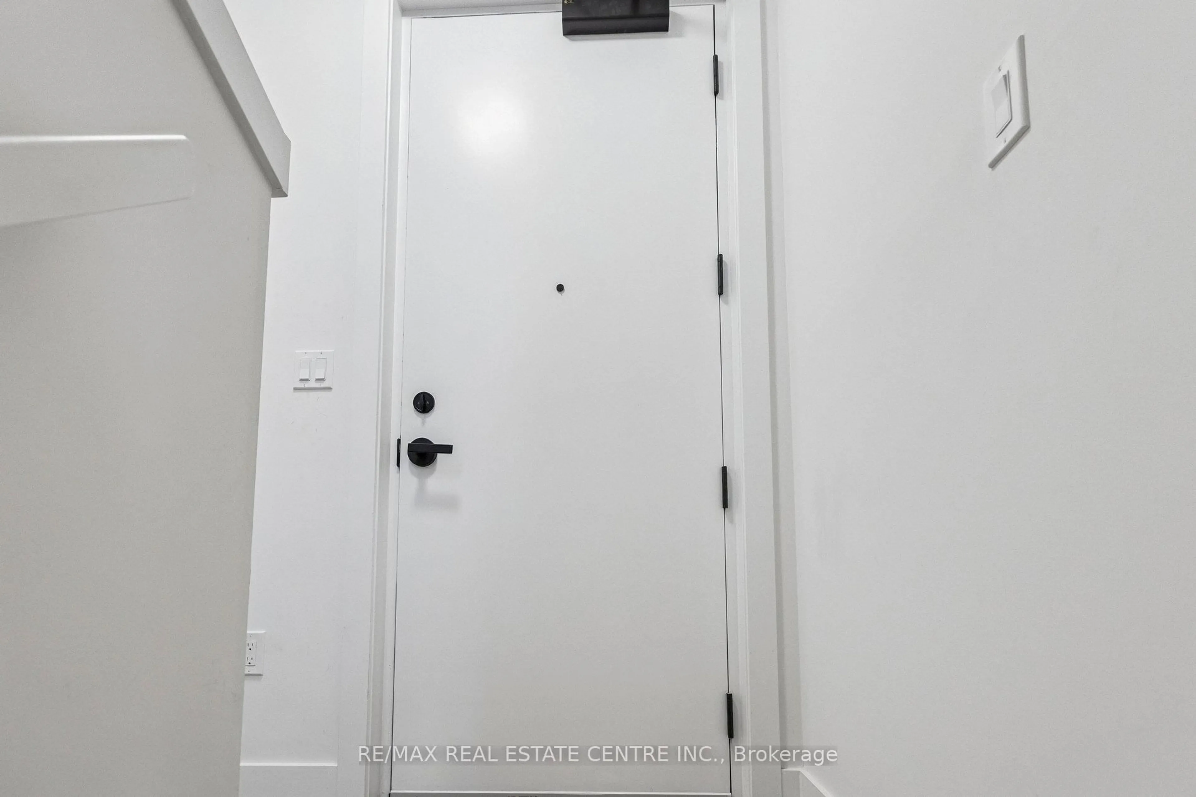 Unknown for 99 Roger St #62, Waterloo Ontario N2J 0G1